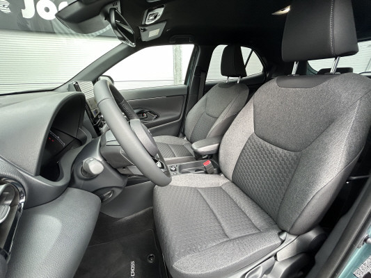 TOYOTA Yaris Cross 1.5 Trend AWD-image-9