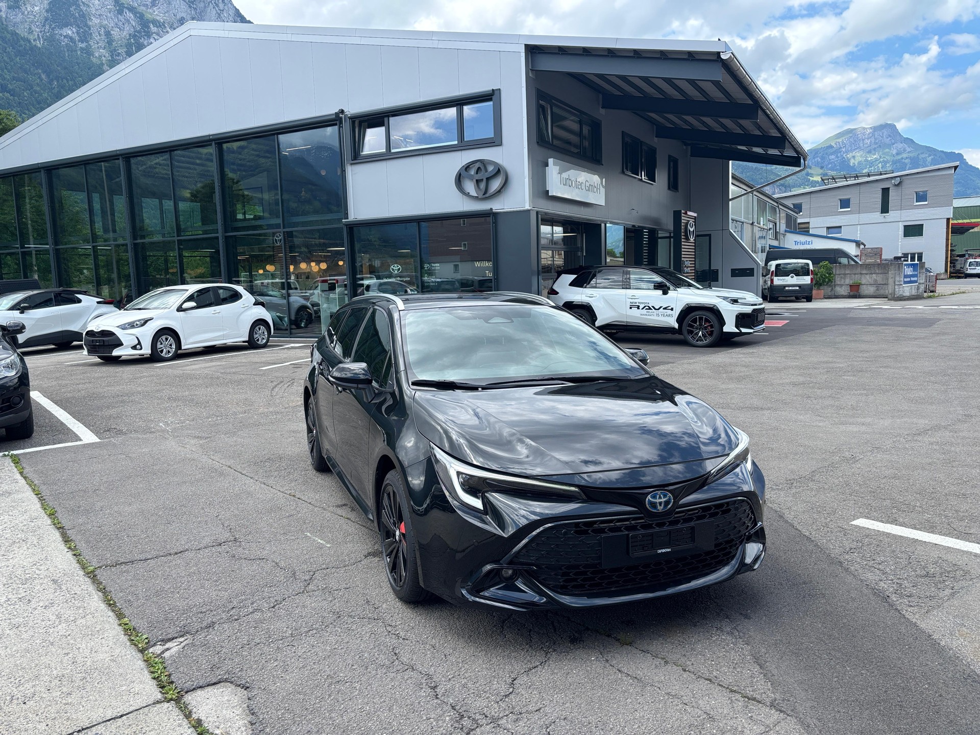 TOYOTA Corolla Touring Sports 2.0 HSD Swiss Edition-image-12