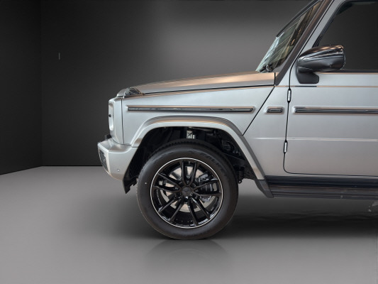 MERCEDES-BENZ G 450d 9G-Tronic-image-4