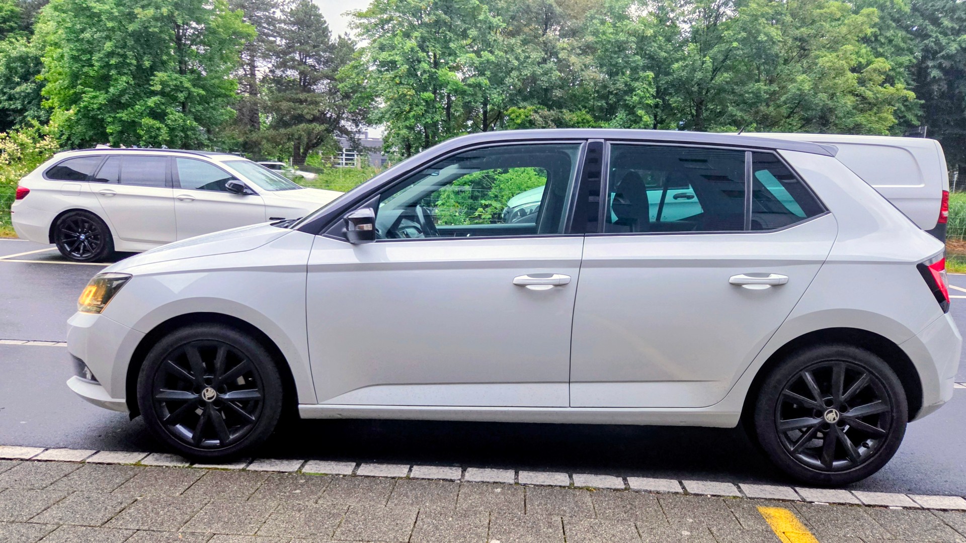 SKODA 1.2 TSI Ambition-image-0