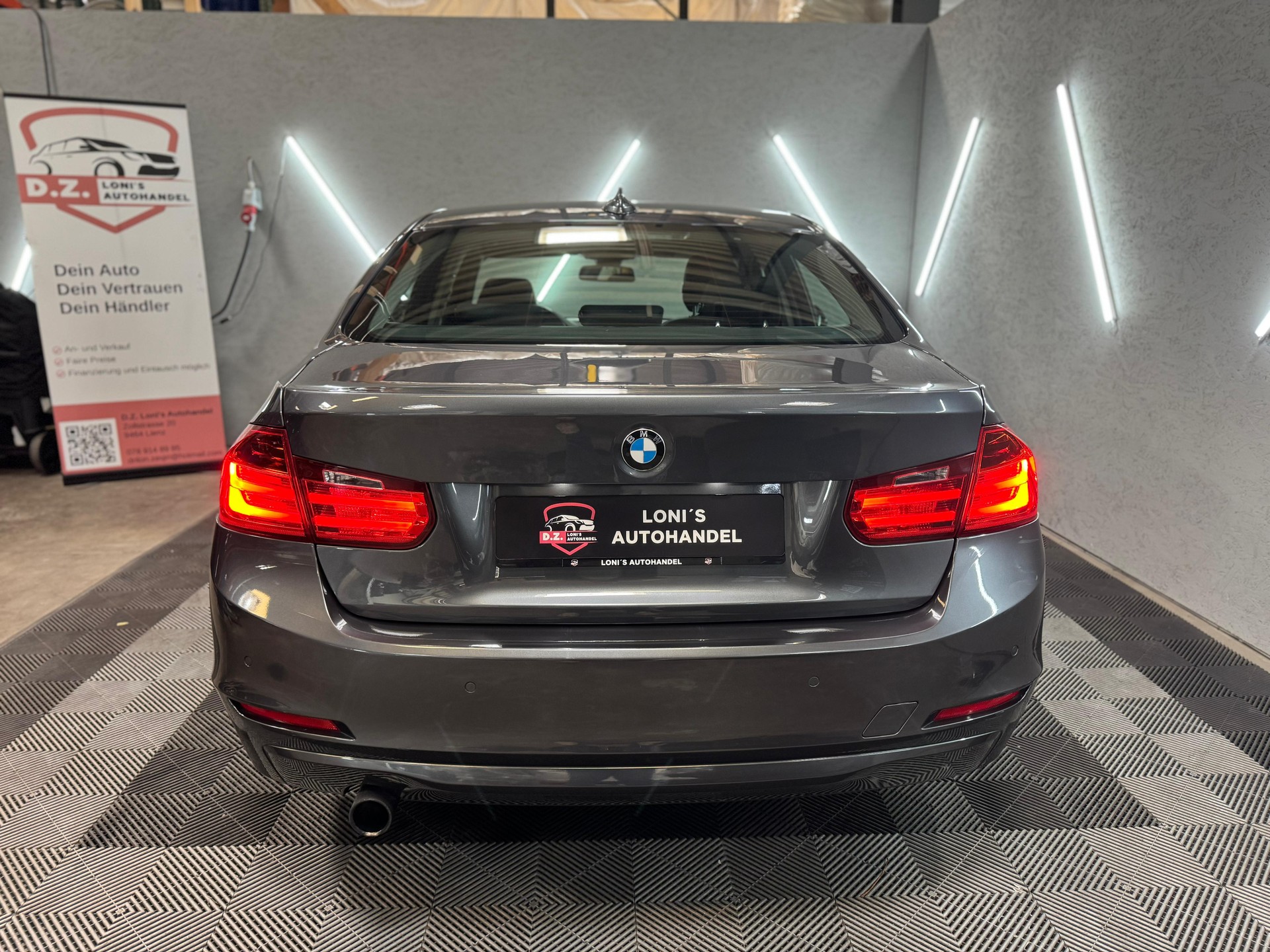 BMW 320i xDrive Steptronic-image-6