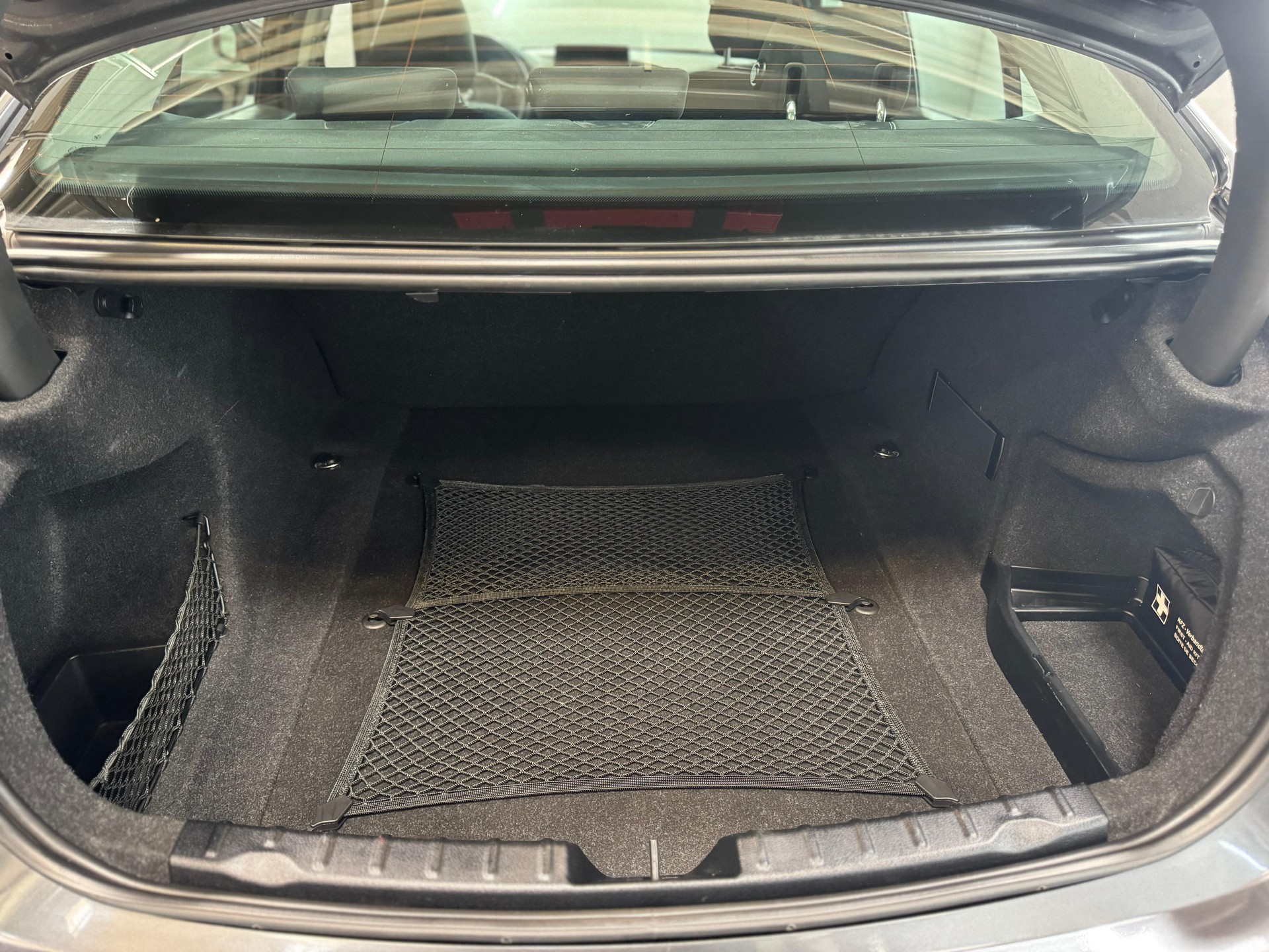 BMW 320i xDrive Steptronic-image-14