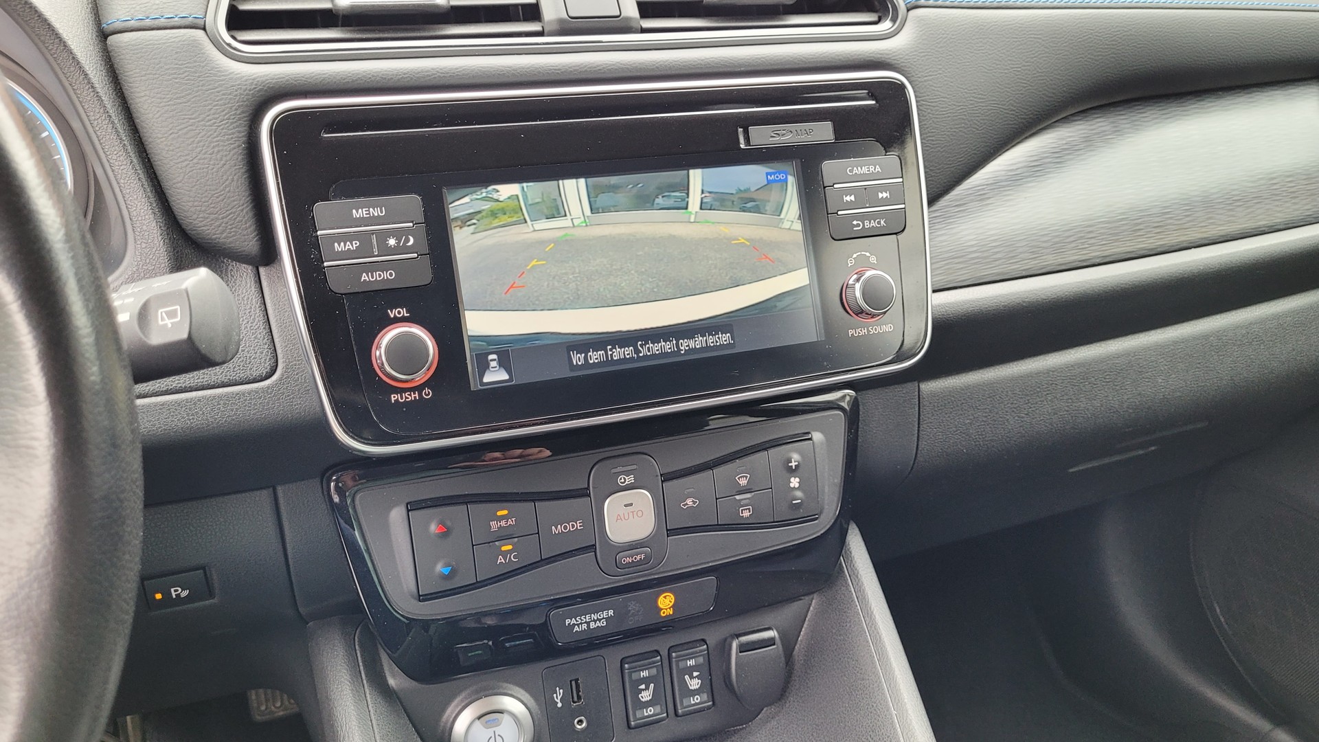 NISSAN Leaf N-Connecta (incl. battery)-image-11