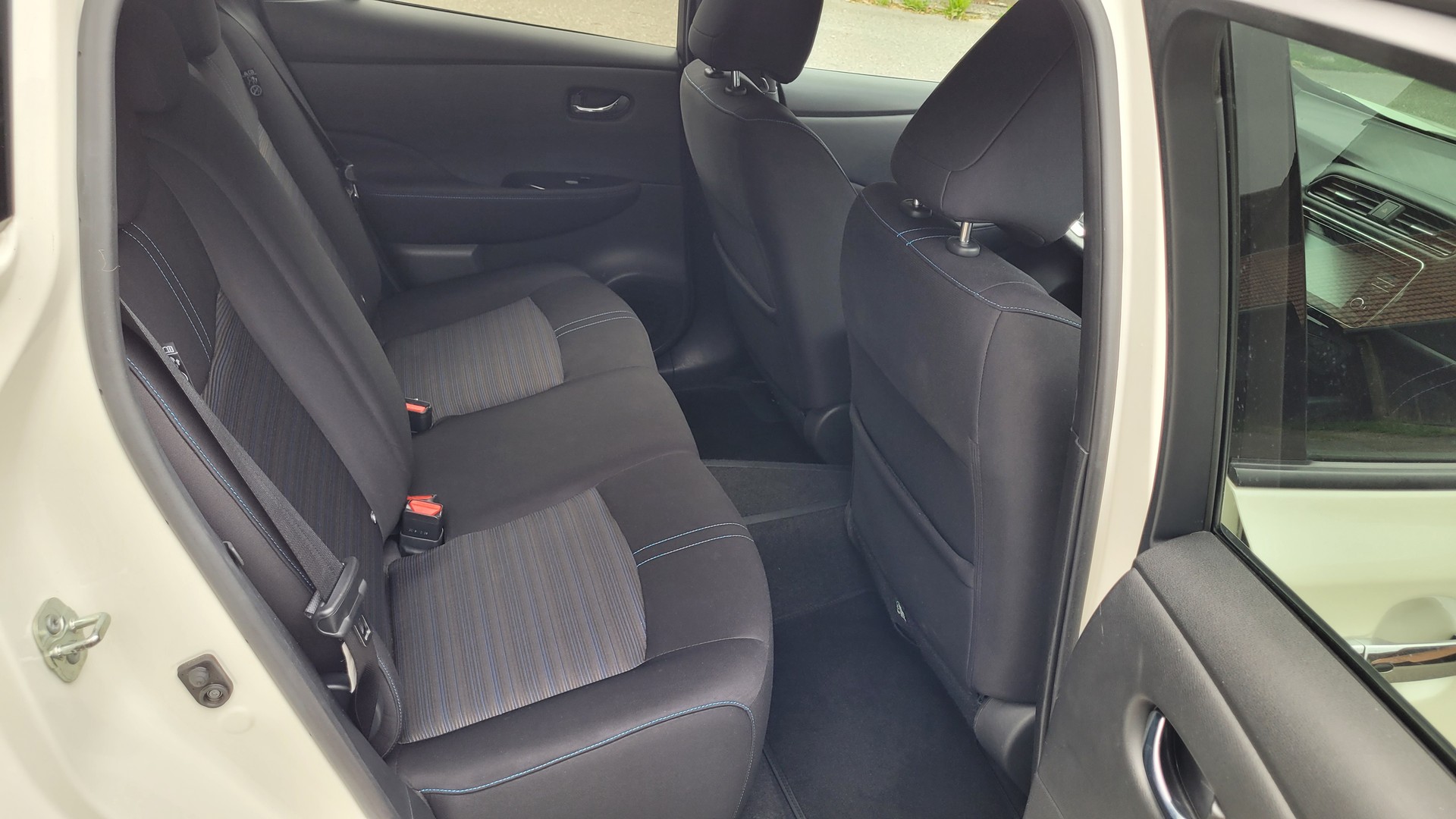 NISSAN Leaf N-Connecta (incl. battery)-image-17