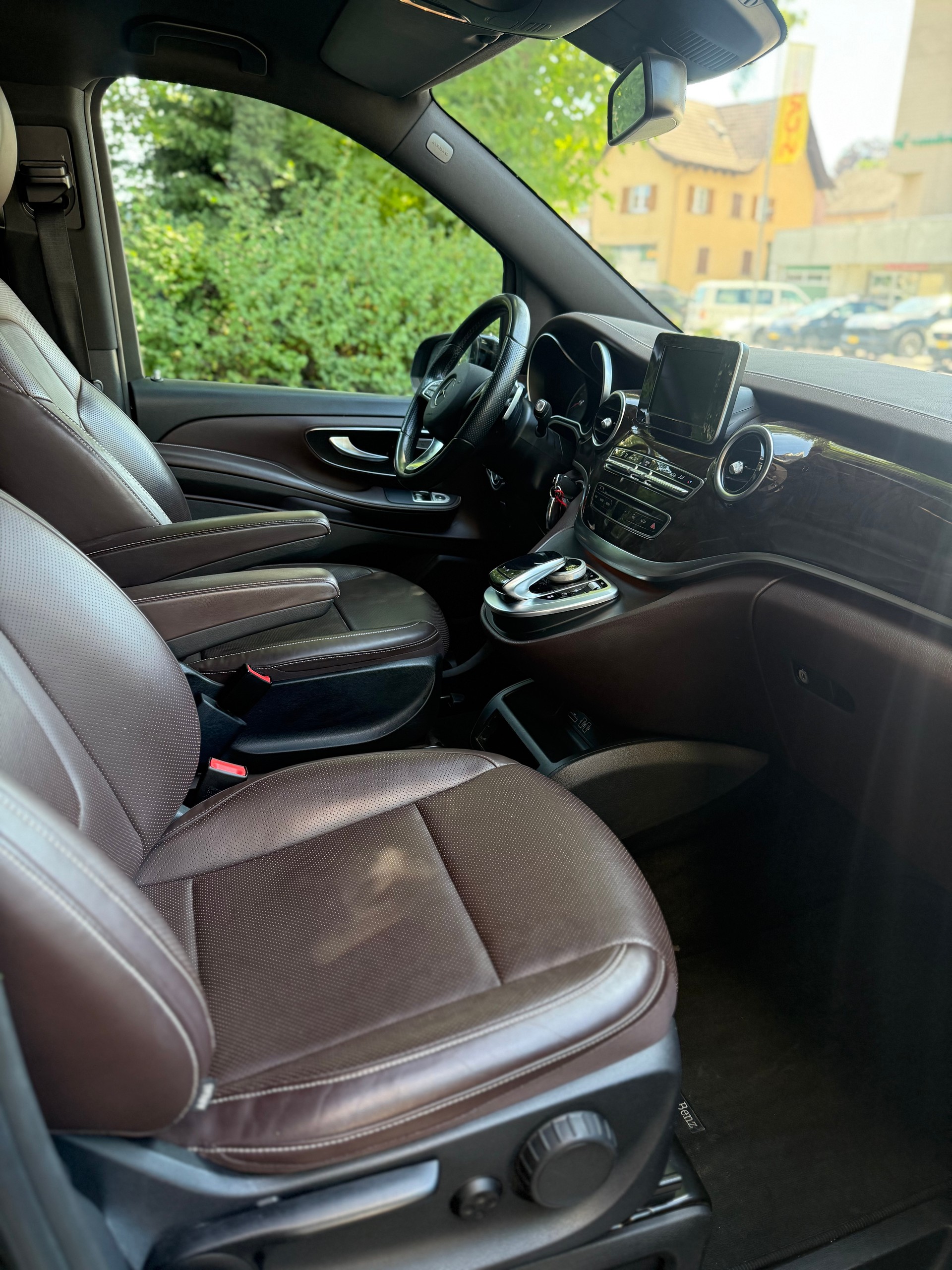 MERCEDES-BENZ V 250 d Avantgarde lang 4Matic 7G-Tronic-image-8