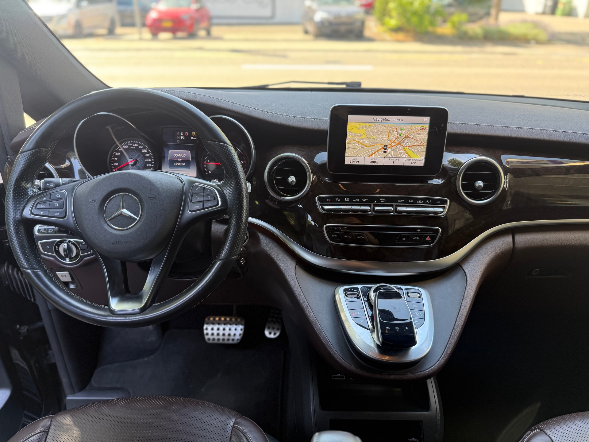 MERCEDES-BENZ V 250 d Avantgarde lang 4Matic 7G-Tronic-image-12