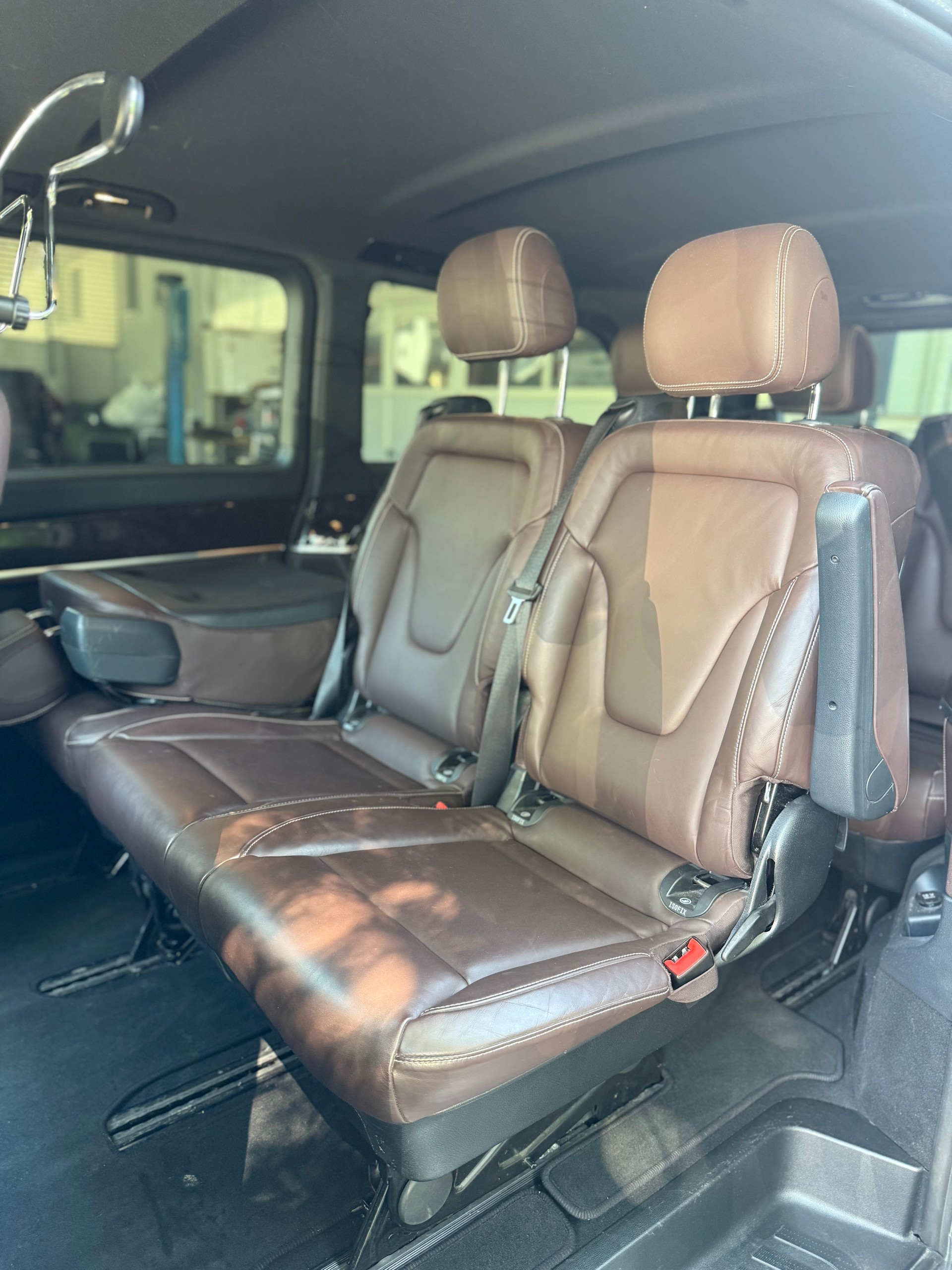 MERCEDES-BENZ V 250 d Avantgarde lang 4Matic 7G-Tronic-image-10