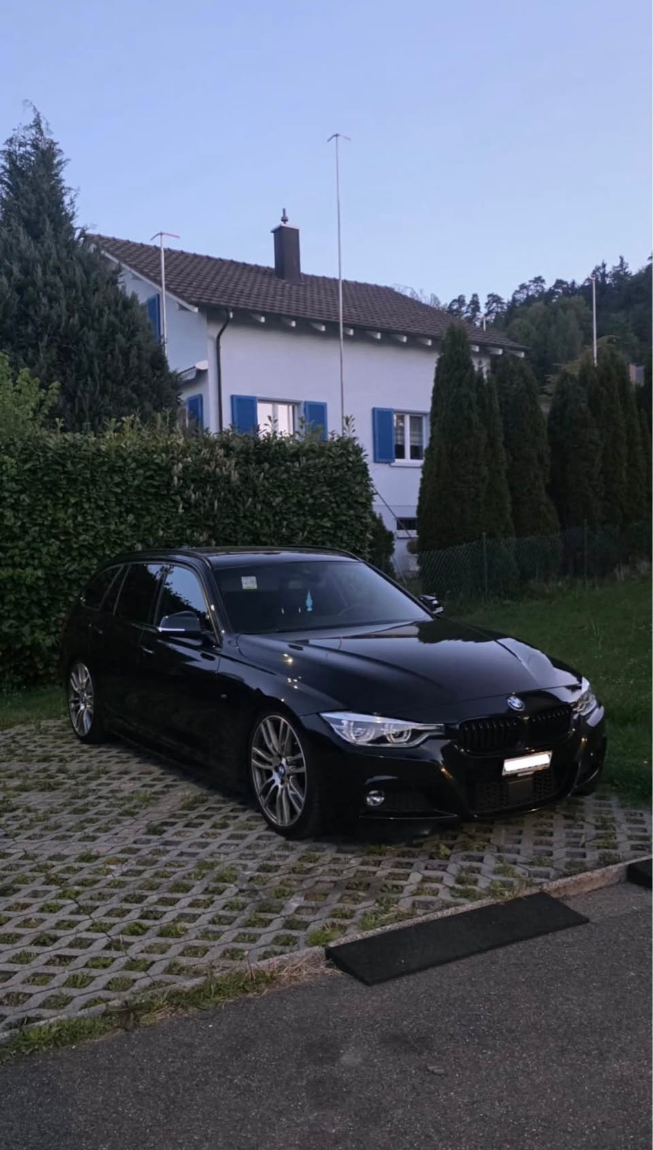 BMW 340i xDrive-image-0