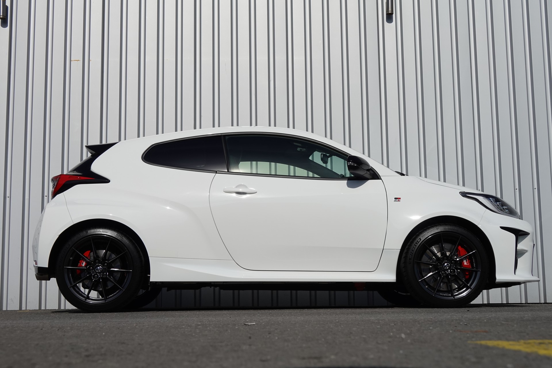 TOYOTA Yaris 1.6 GR Sport-image-2