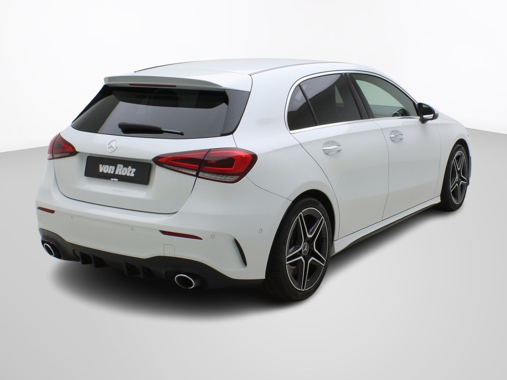 MERCEDES-BENZ A-Klasse A 35 AMG 4matic-image-3