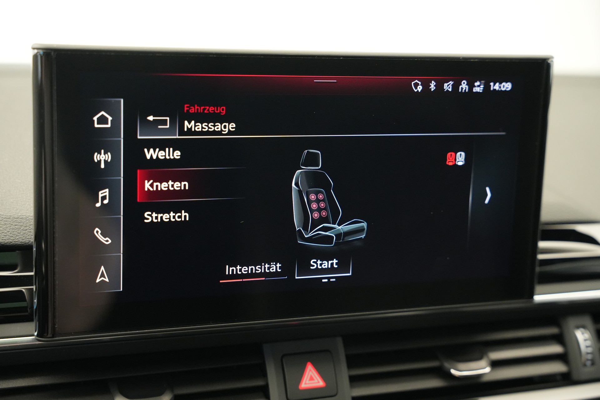 AUDI RS4 Avant quattro tiptronic *CH-Fahrzeug*-image-33