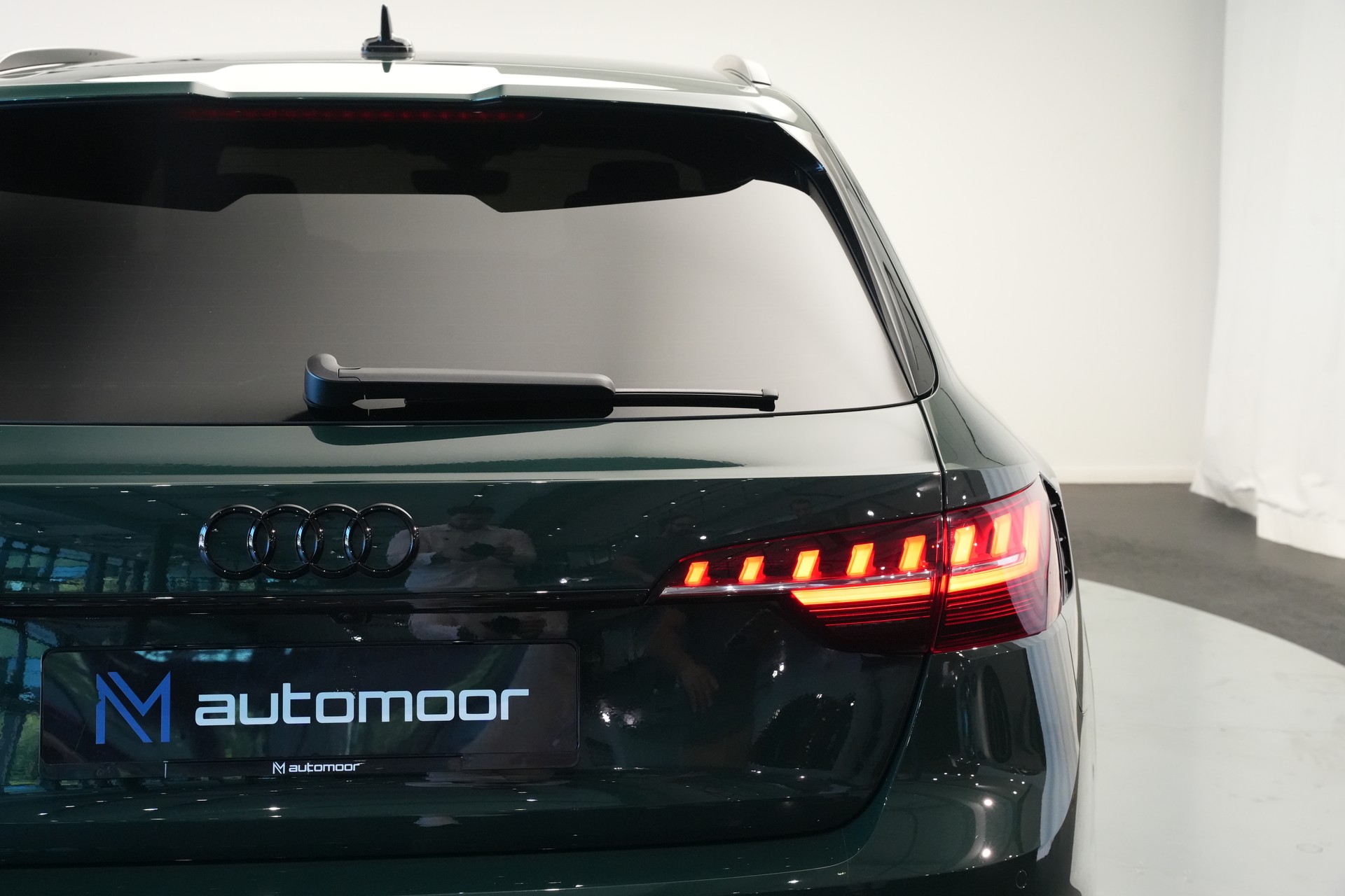 AUDI RS4 Avant quattro tiptronic *CH-Fahrzeug*-image-37
