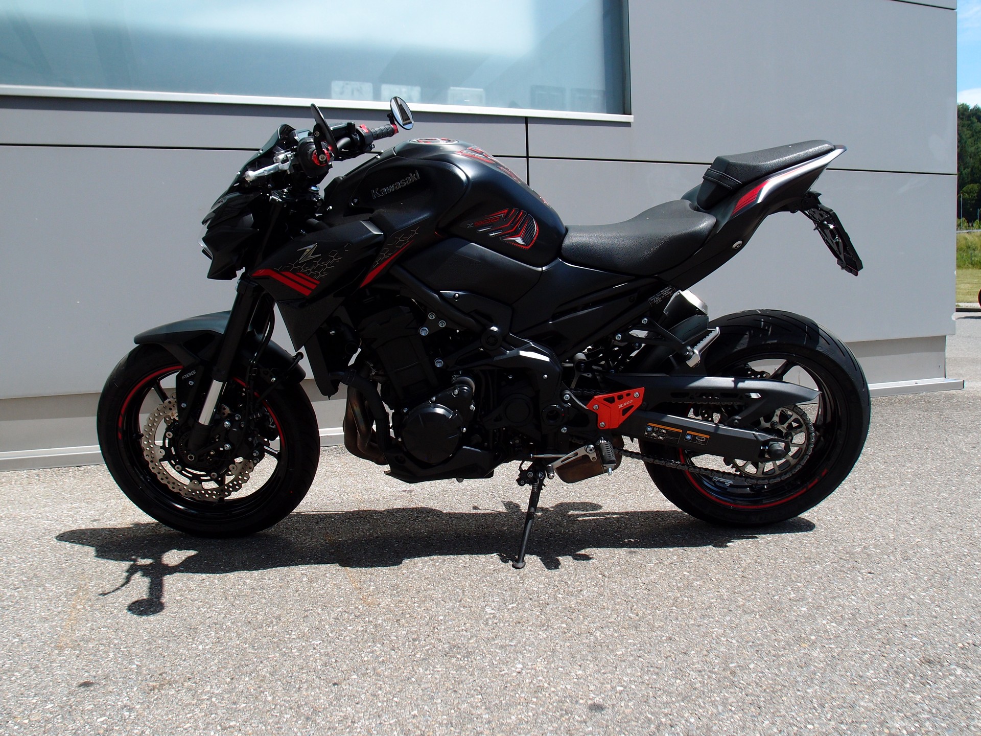 KAWASAKI Z 900-image-5