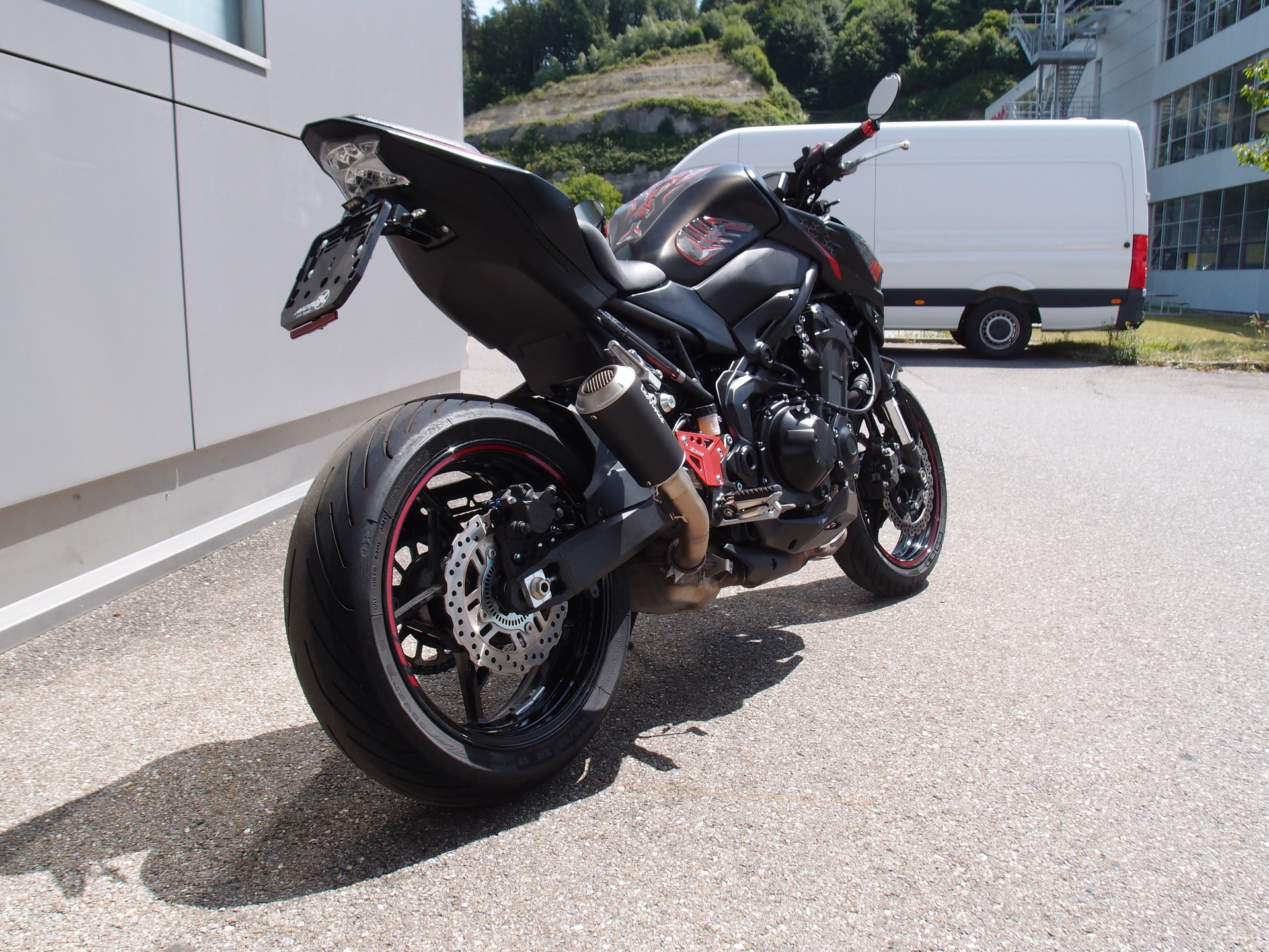KAWASAKI Z 900-image-1