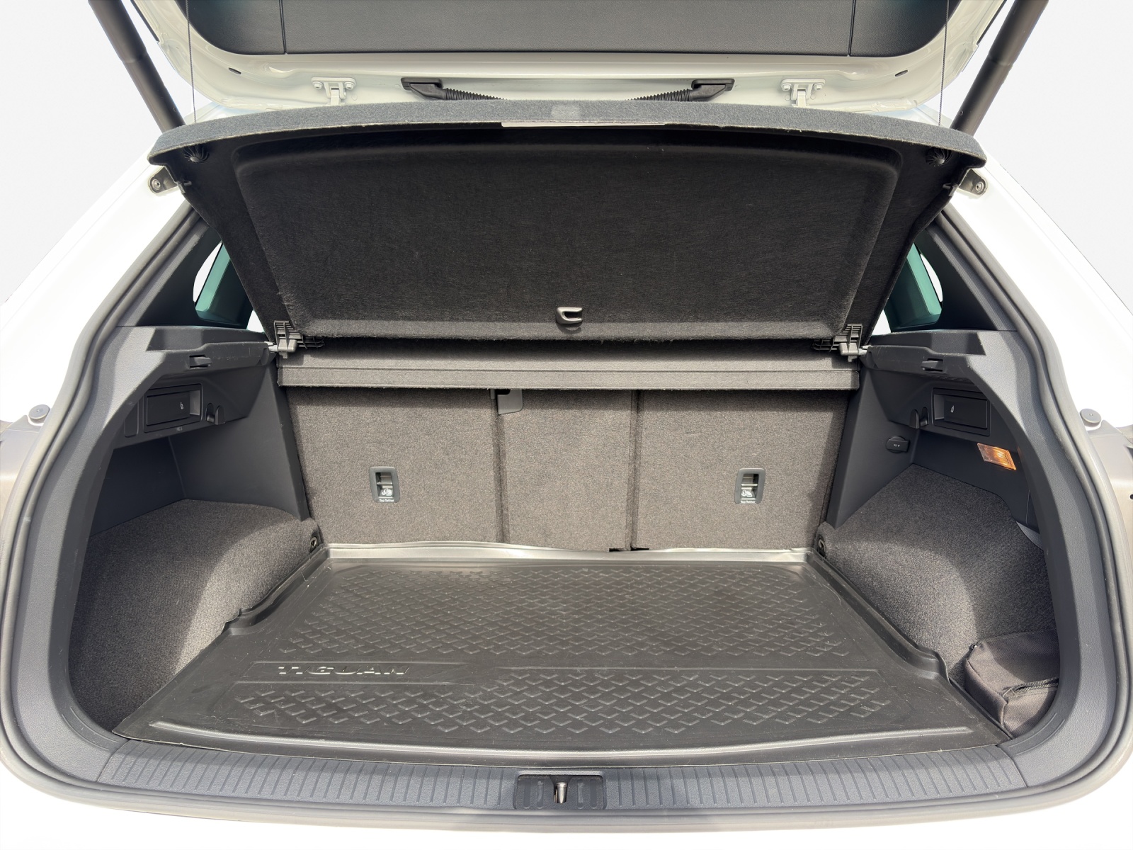 VW Tiguan 2.0TSI Highline 4Motion DSG-image-12