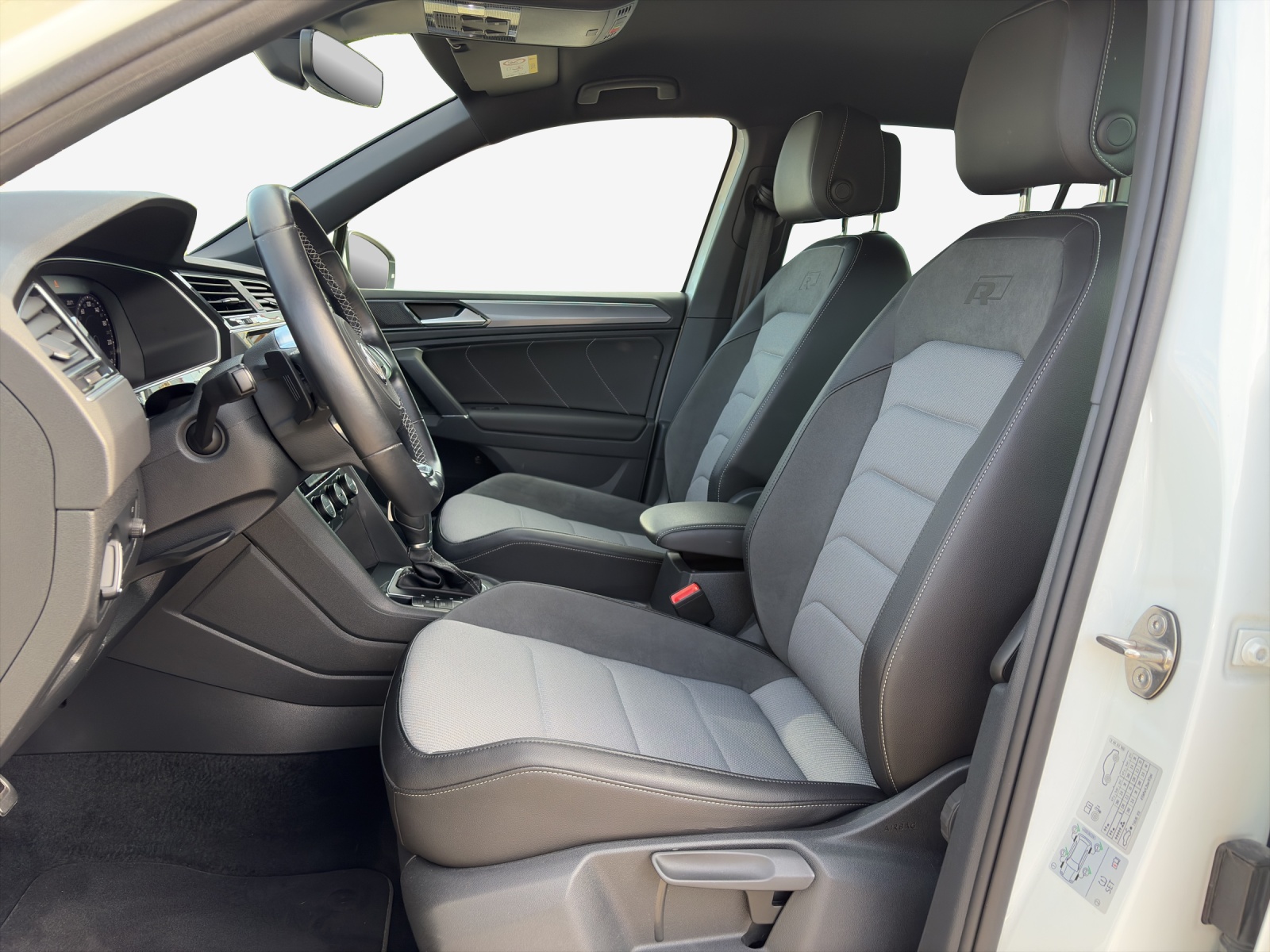 VW Tiguan 2.0TSI Highline 4Motion DSG-image-7