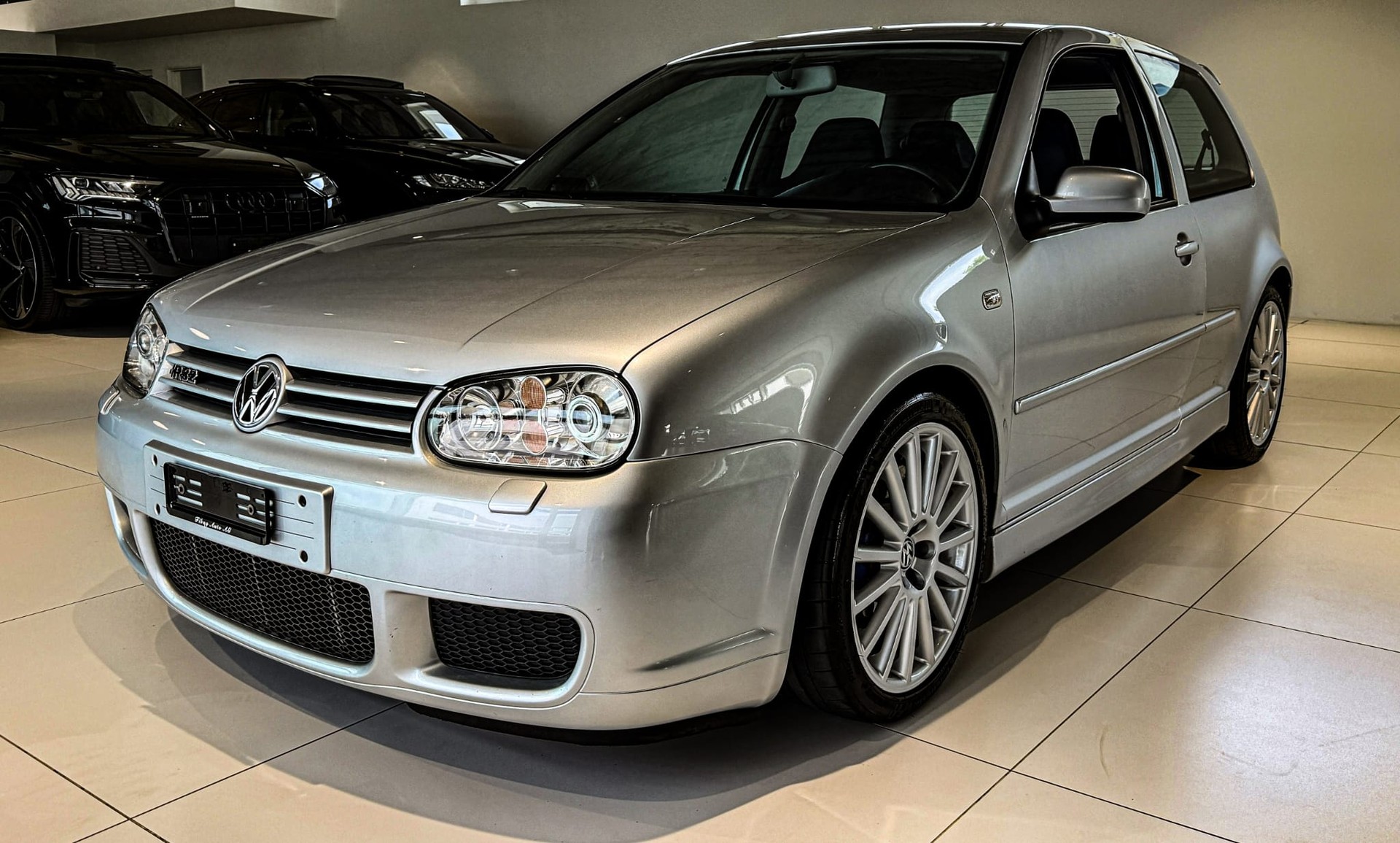 VW Golf R32 4Motion ***CH-Fahrzeug***Lückenloses Serviceheft**Originaler Zustand***-image-5