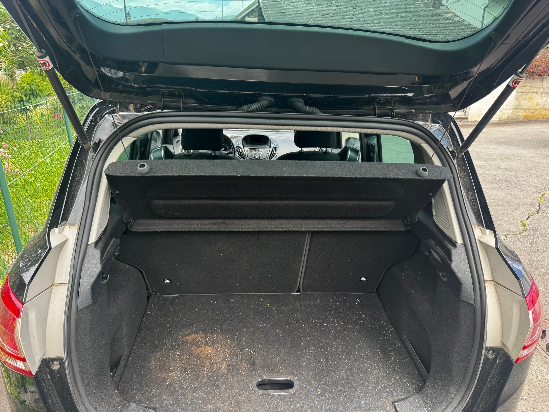 FORD B-Max 1.0 SCTi Sync Edition-image-9