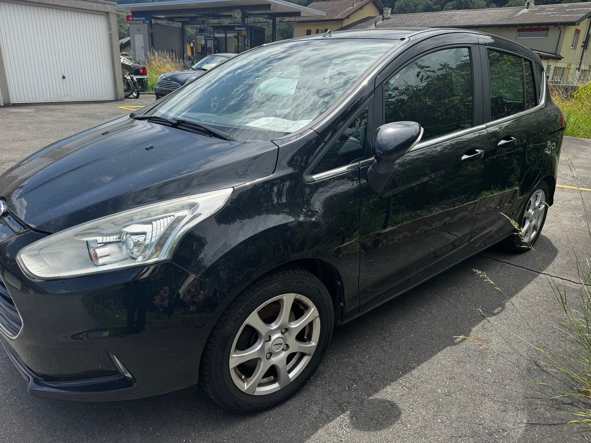 FORD B-Max 1.0 SCTi Sync Edition-image-2