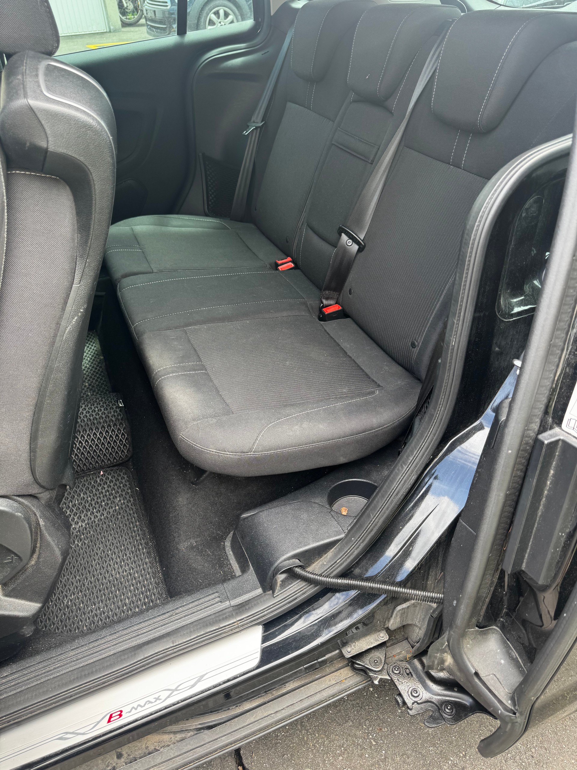 FORD B-Max 1.0 SCTi Sync Edition-image-5