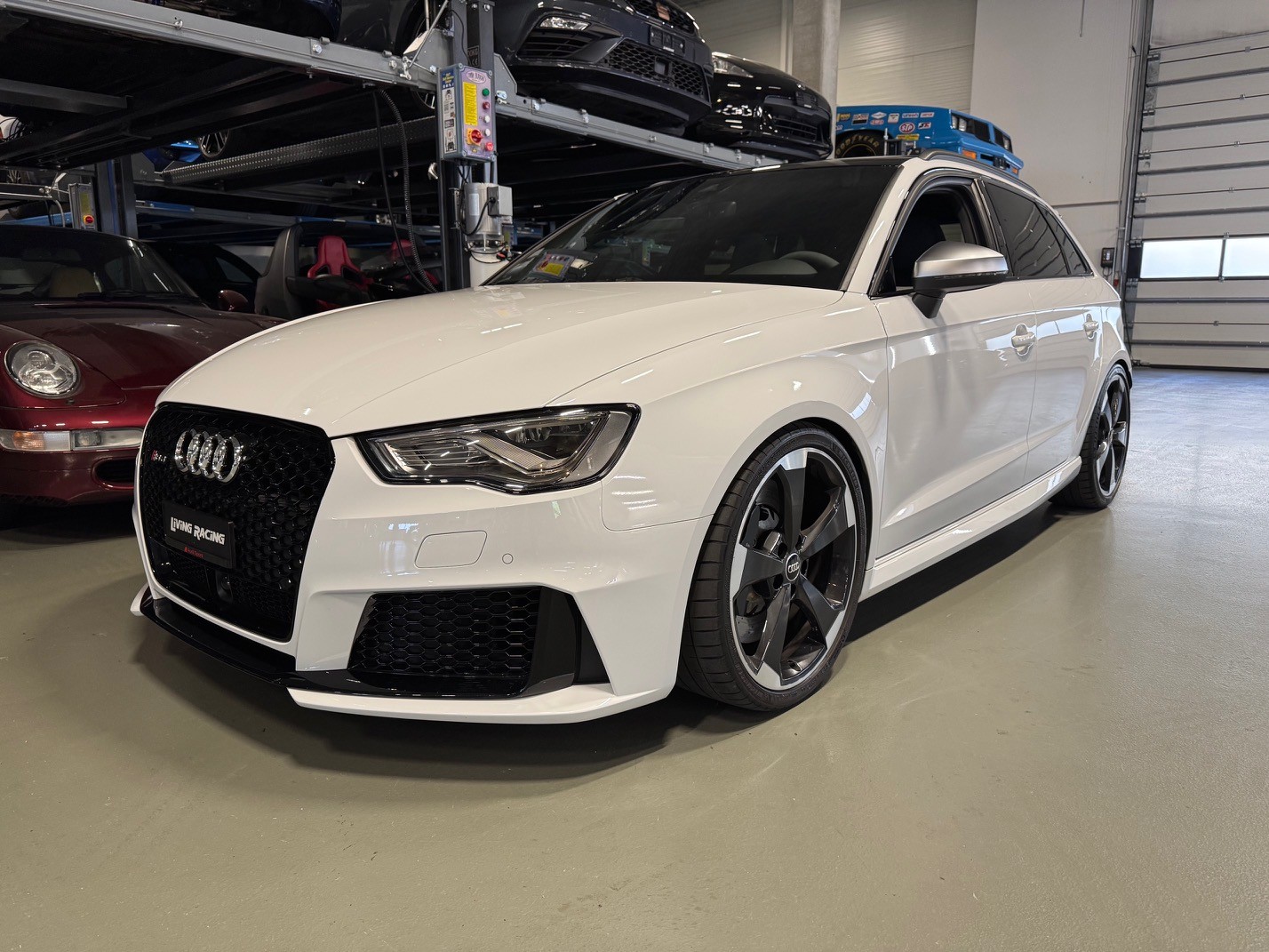 AUDI RS3 2.5 TSI quattro S-tronic-image-1