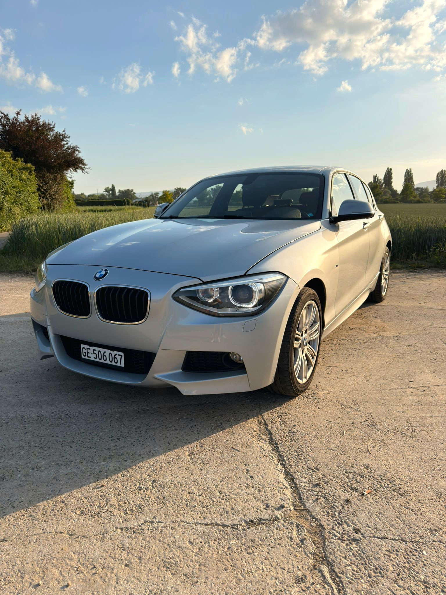 BMW 118d xDrive Pack M-image-1