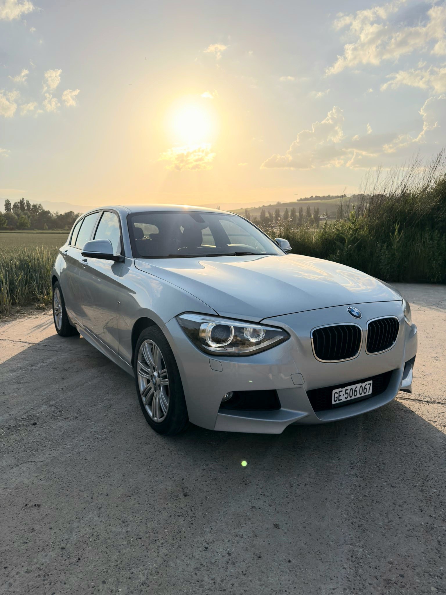BMW 118d xDrive Pack M-image-0