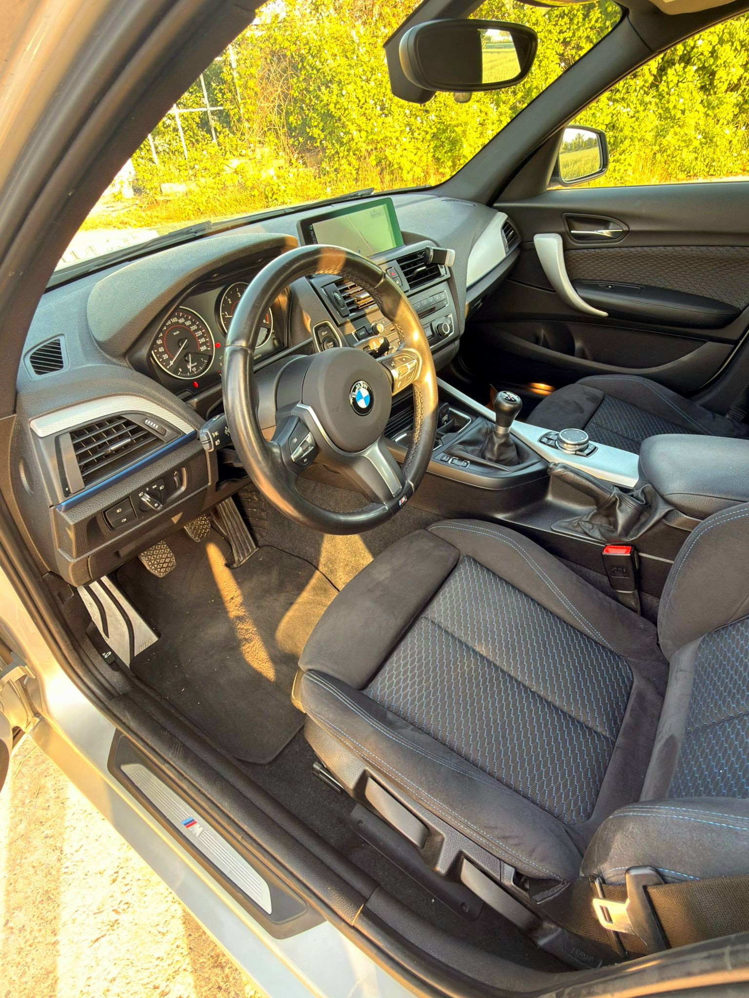 BMW 118d xDrive Pack M-image-5