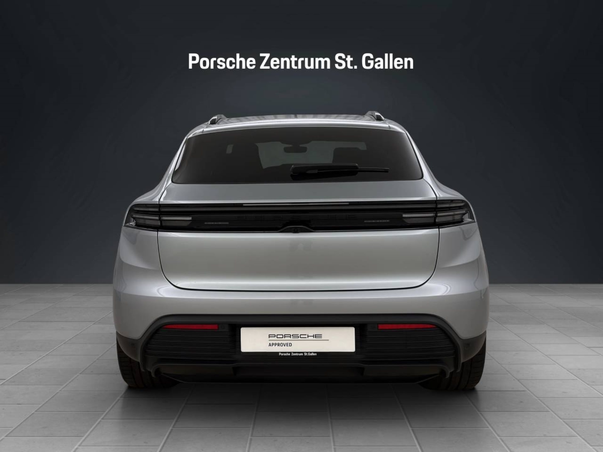 PORSCHE Macan 4-image-5