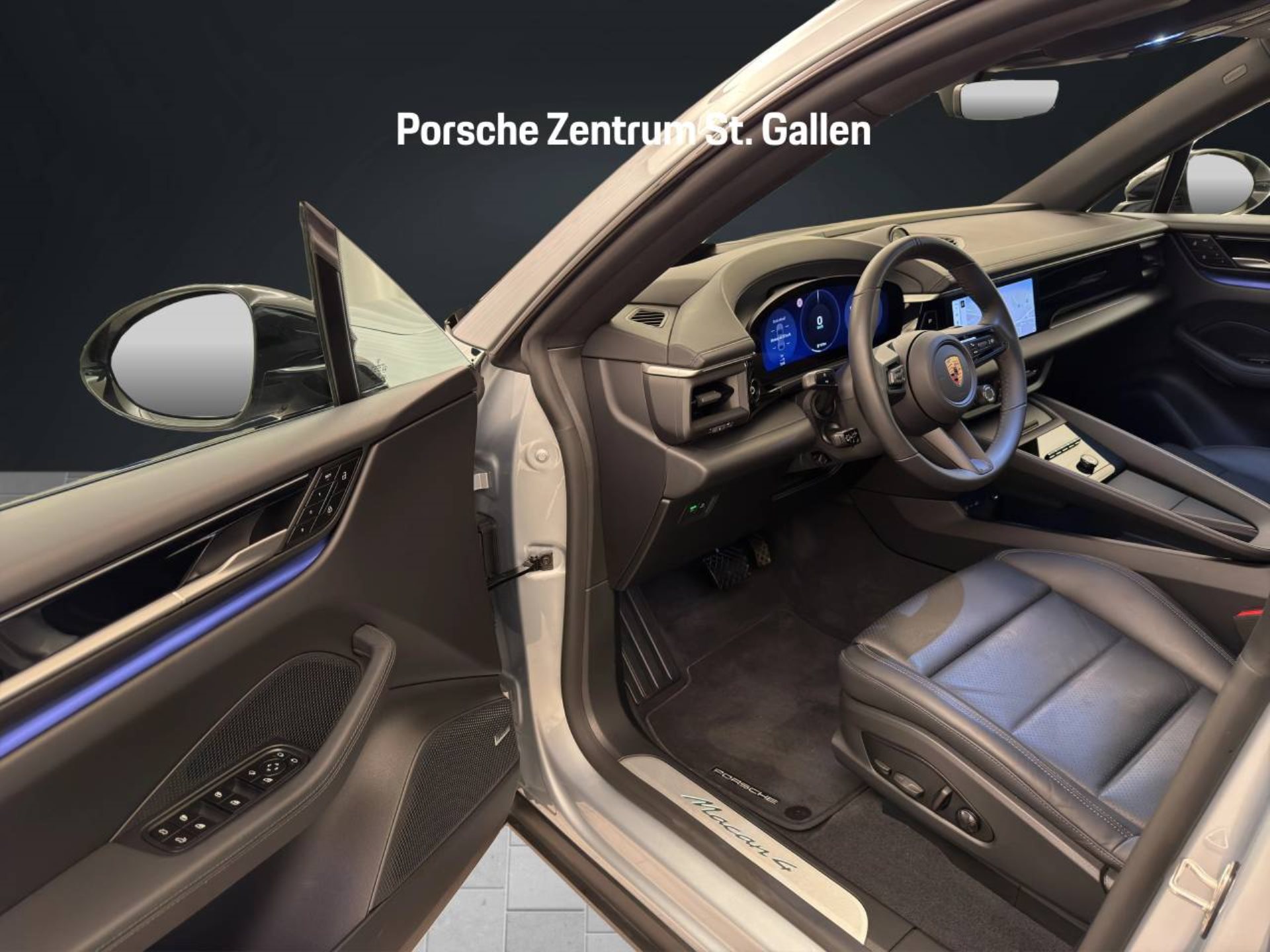 PORSCHE Macan 4-image-3