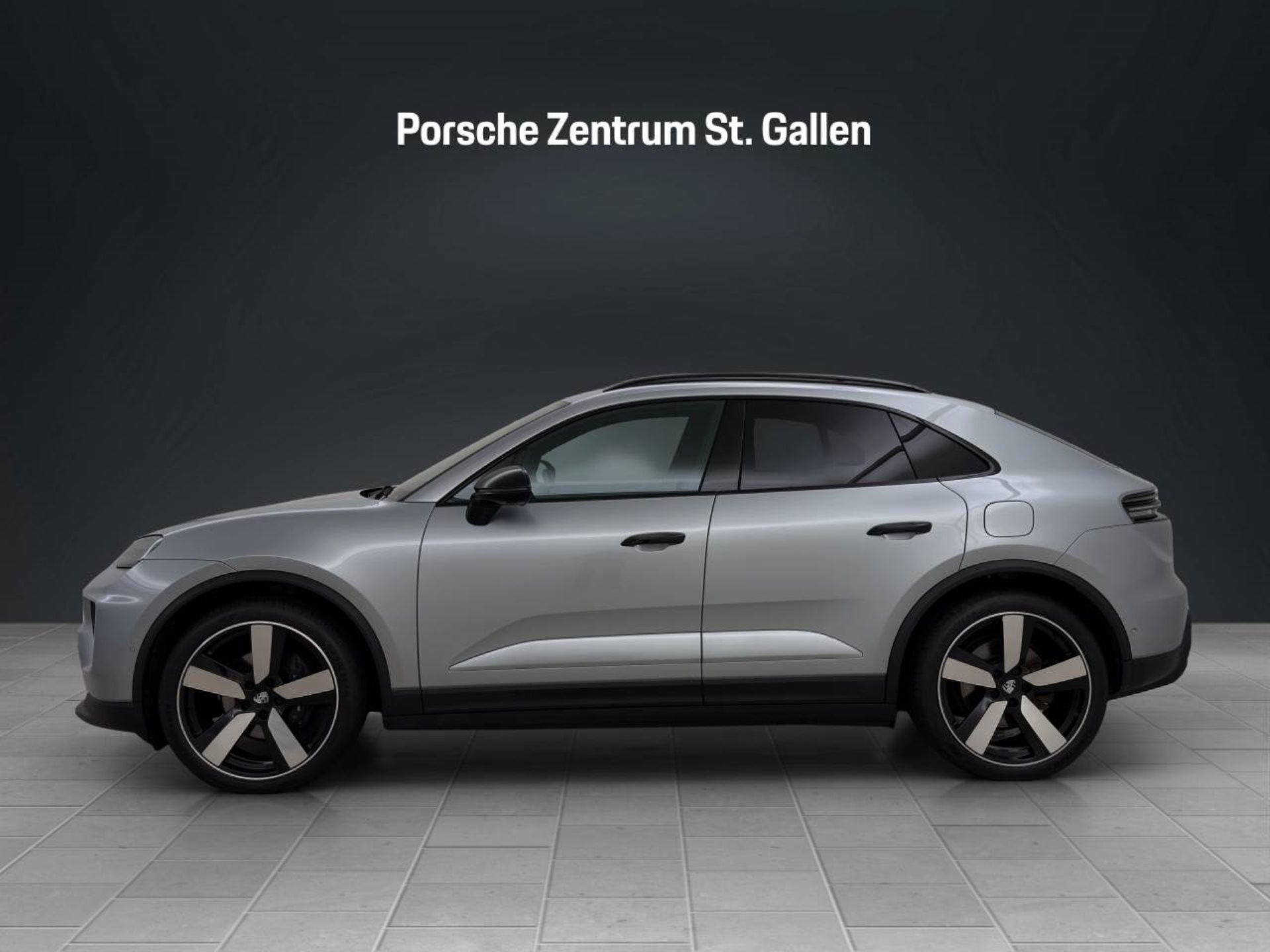 PORSCHE Macan 4-image-1