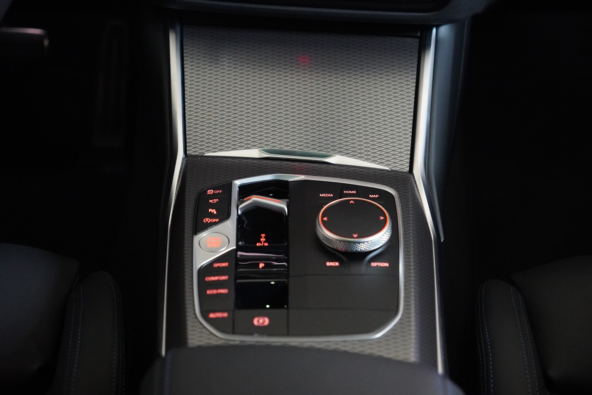 BMW M340i xDrive 48V Touring Steptronic M Sport Pro-image-19