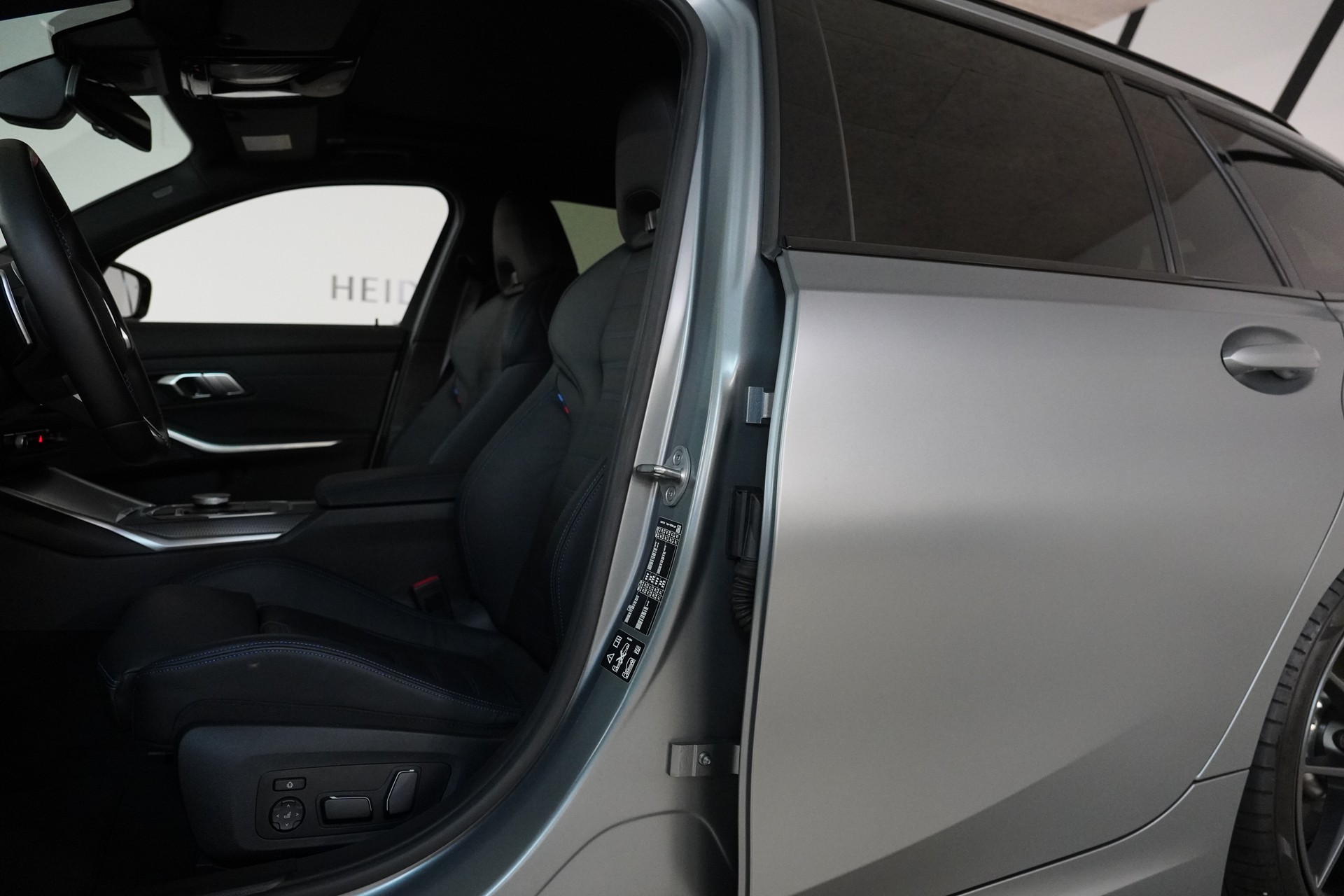 BMW M340i xDrive 48V Touring Steptronic M Sport Pro-image-10