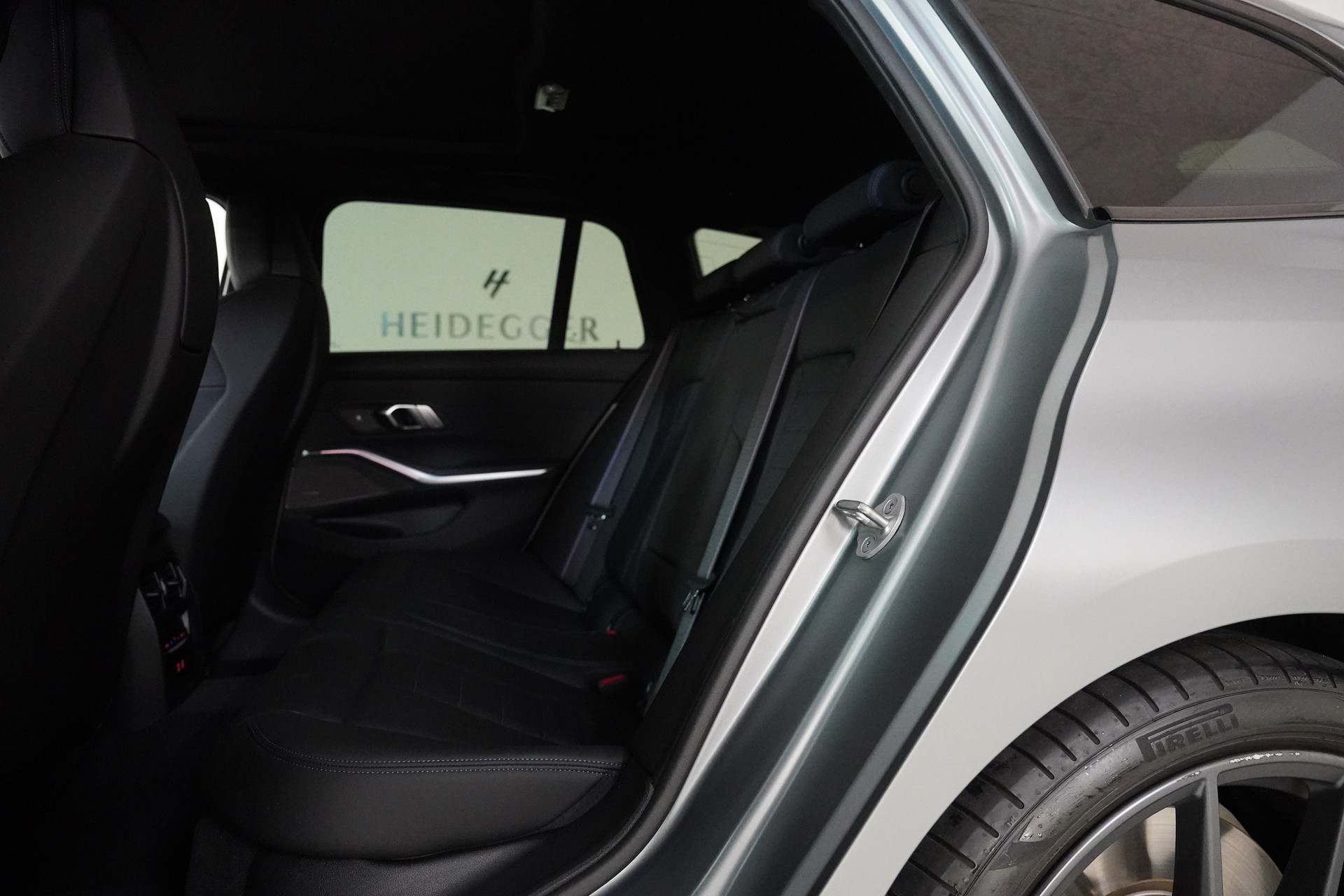 BMW M340i xDrive 48V Touring Steptronic M Sport Pro-image-12