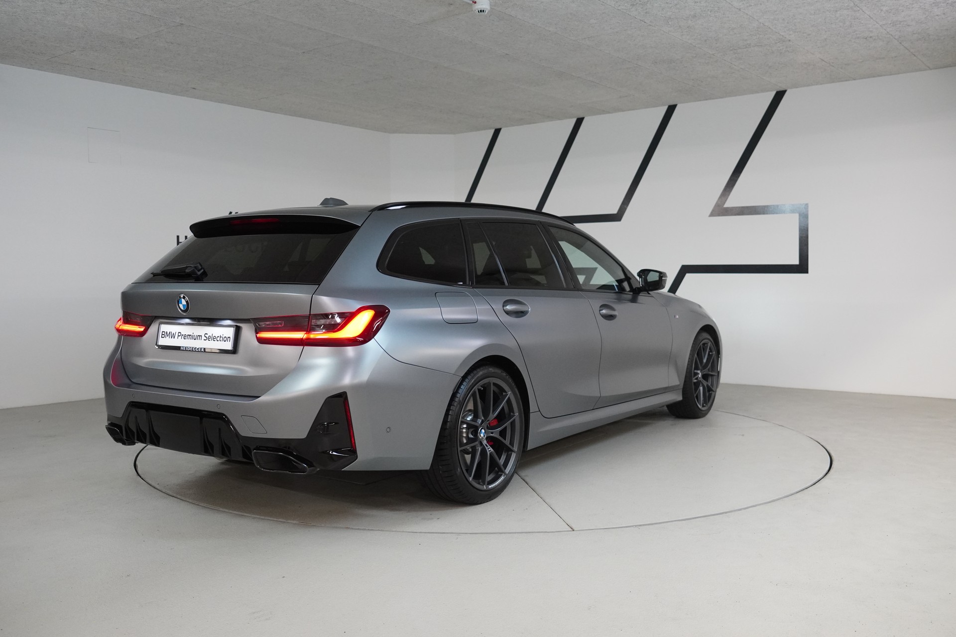 BMW M340i xDrive 48V Touring Steptronic M Sport Pro-image-6