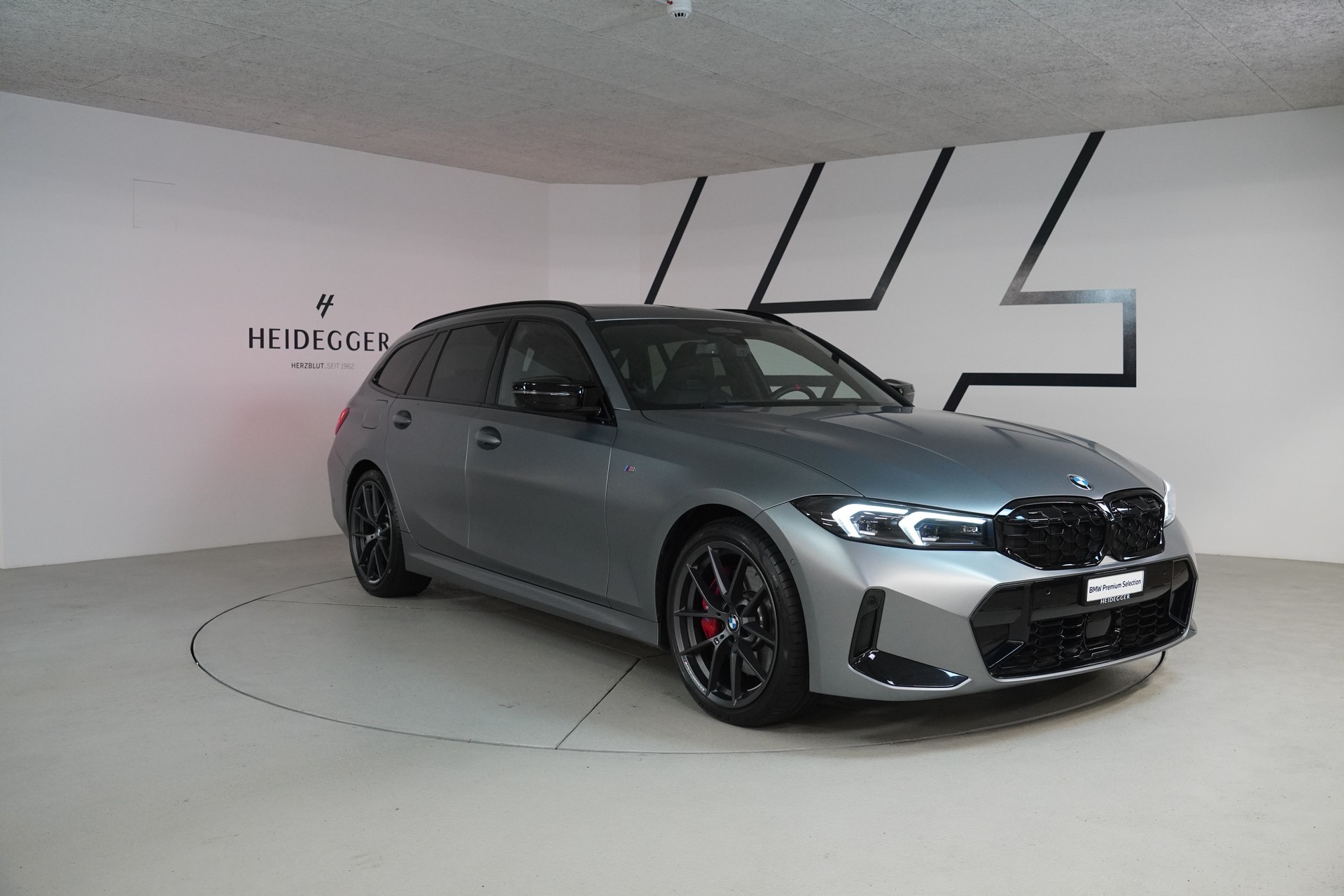 BMW M340i xDrive 48V Touring Steptronic M Sport Pro-image-2