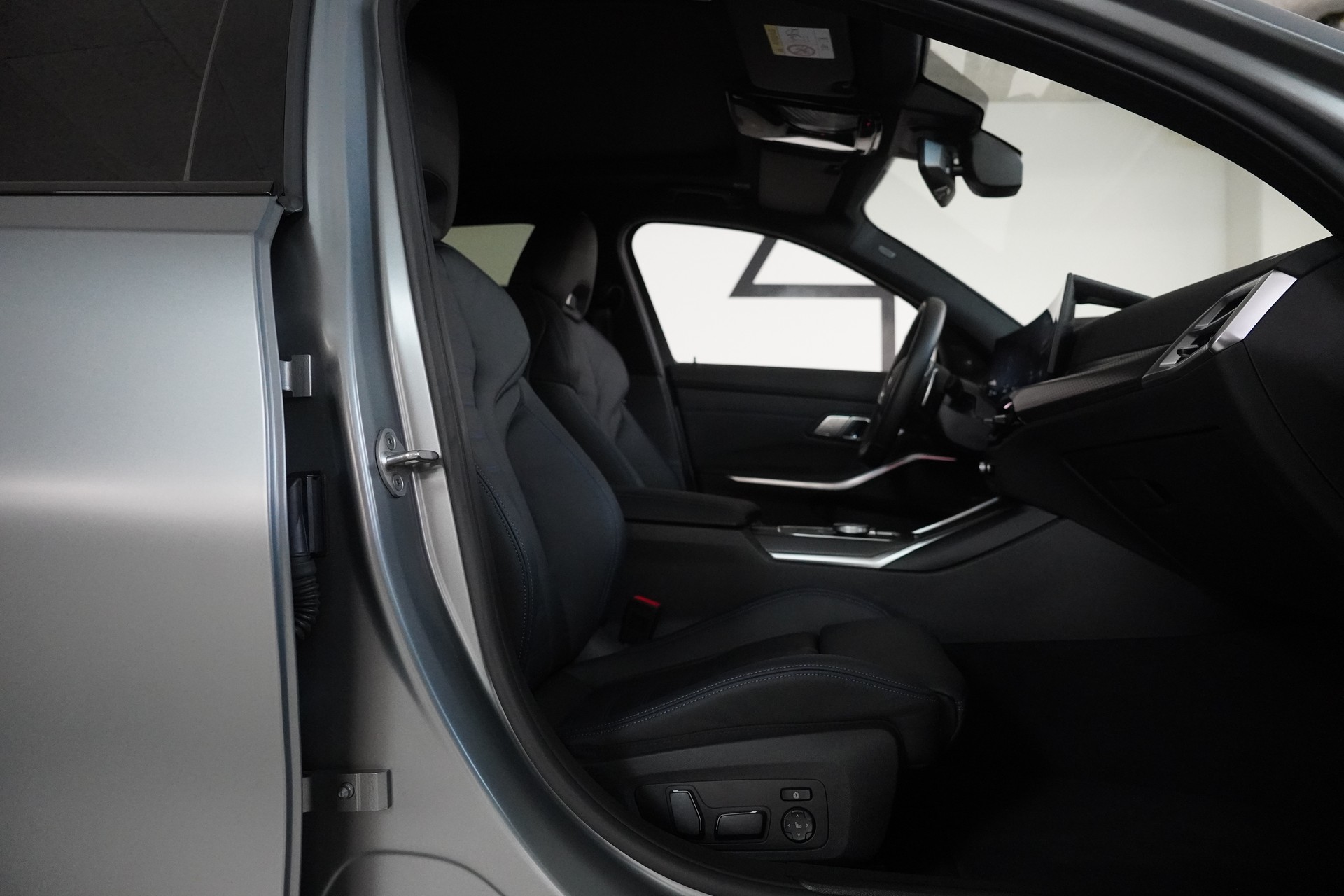 BMW M340i xDrive 48V Touring Steptronic M Sport Pro-image-13
