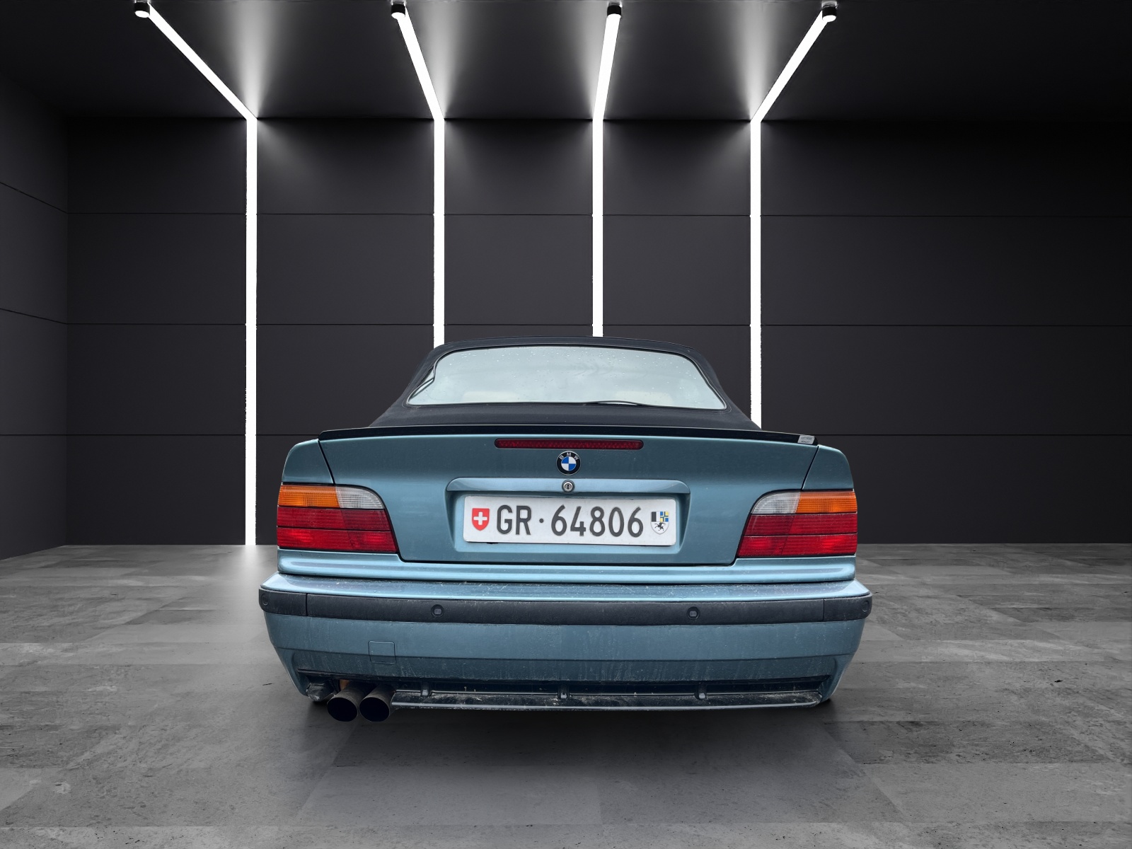 BMW 328i Cabrio-image-5