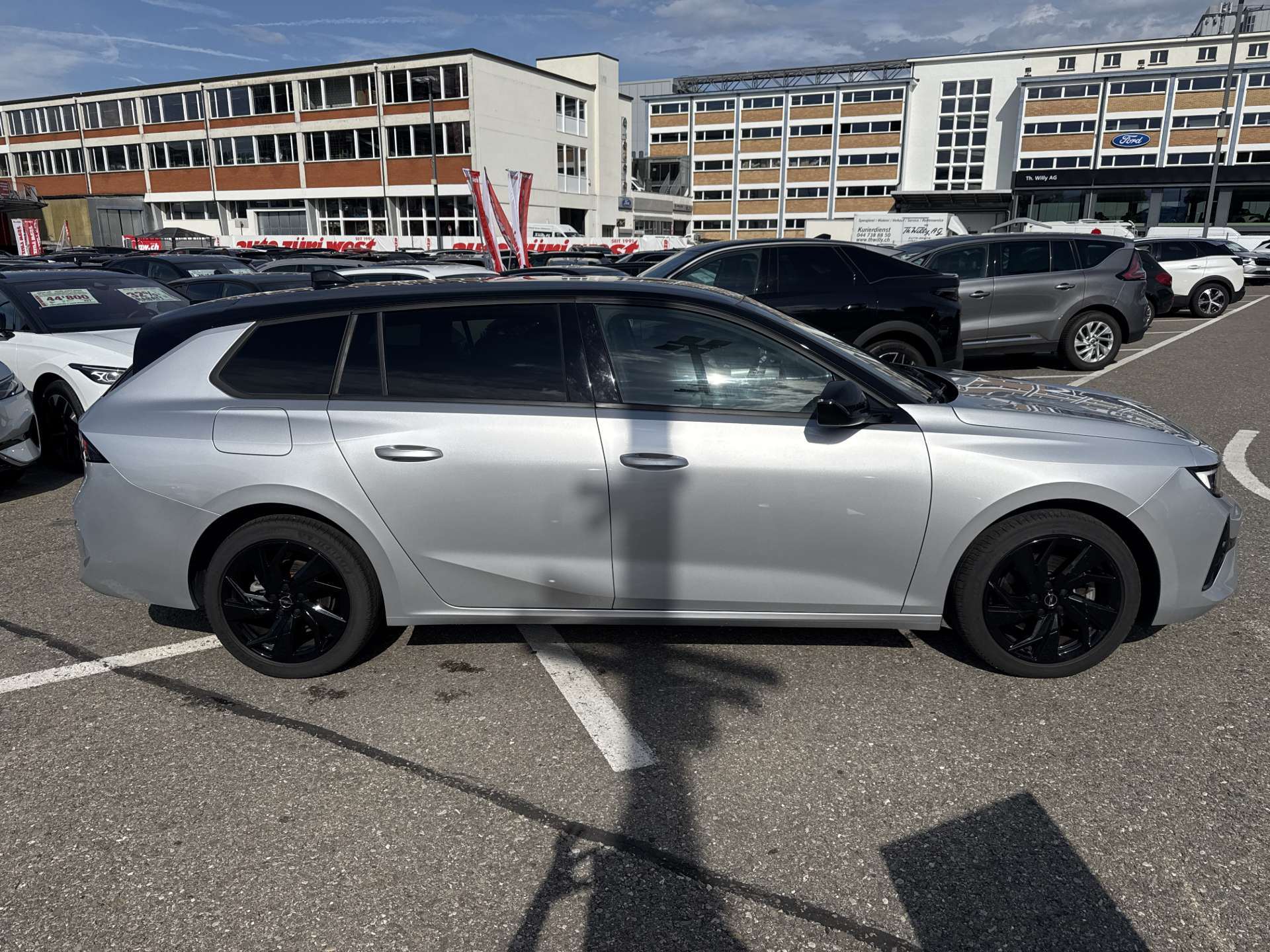 OPEL Astra Sports Tourer 1.2i Turbo GS Automat-image-10