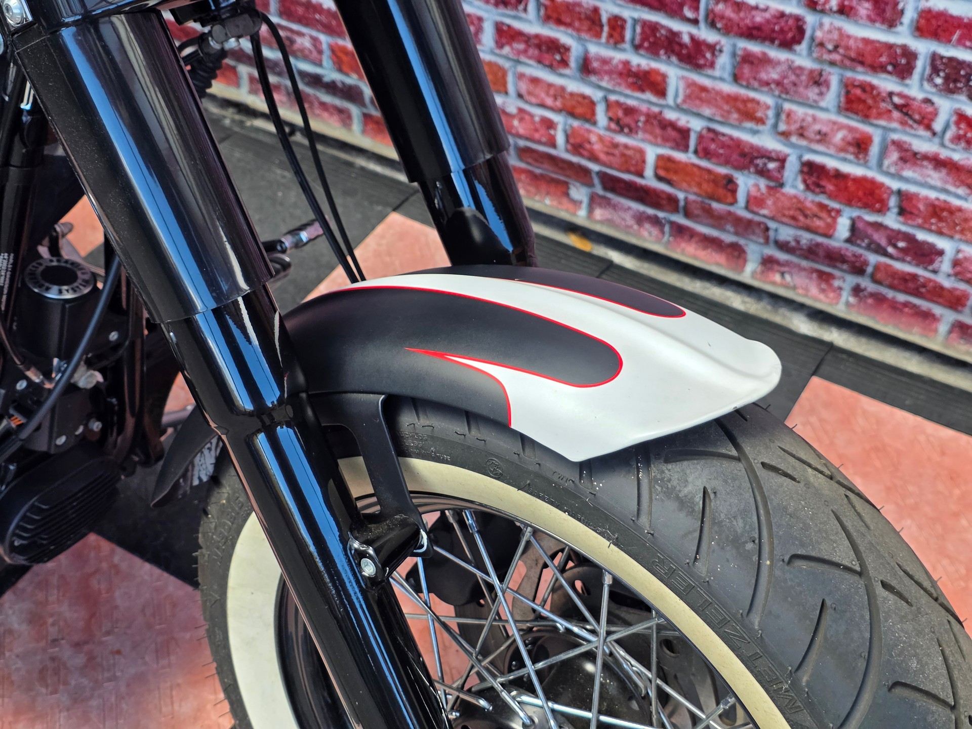 HARLEY-DAVIDSON FLS Softail Slim ABS-image-12