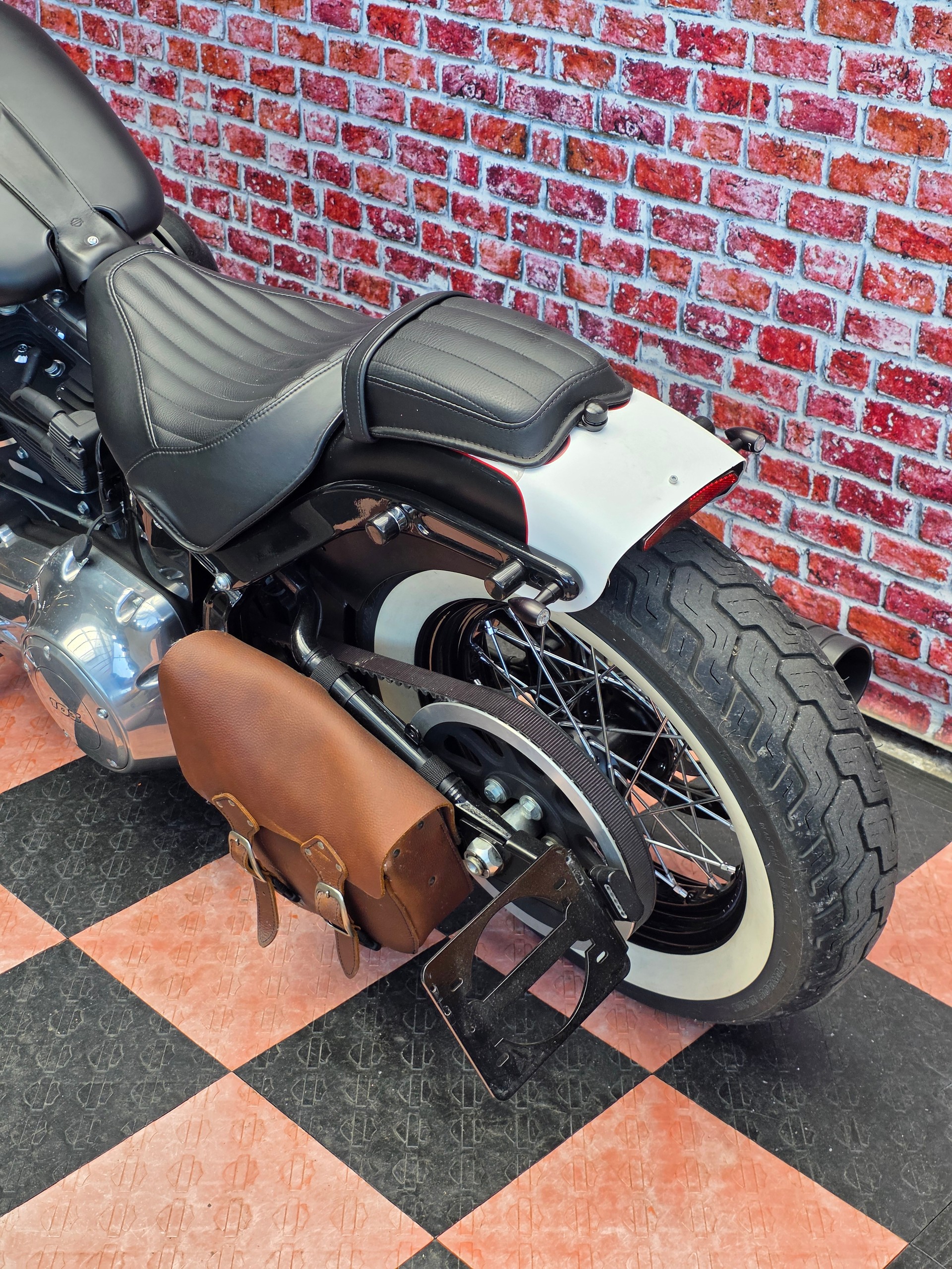 HARLEY-DAVIDSON FLS Softail Slim ABS-image-11