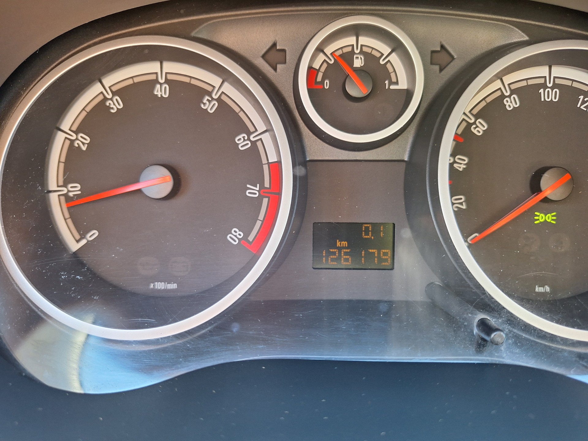 OPEL Corsa 1.4 TP Enjoy-image-12