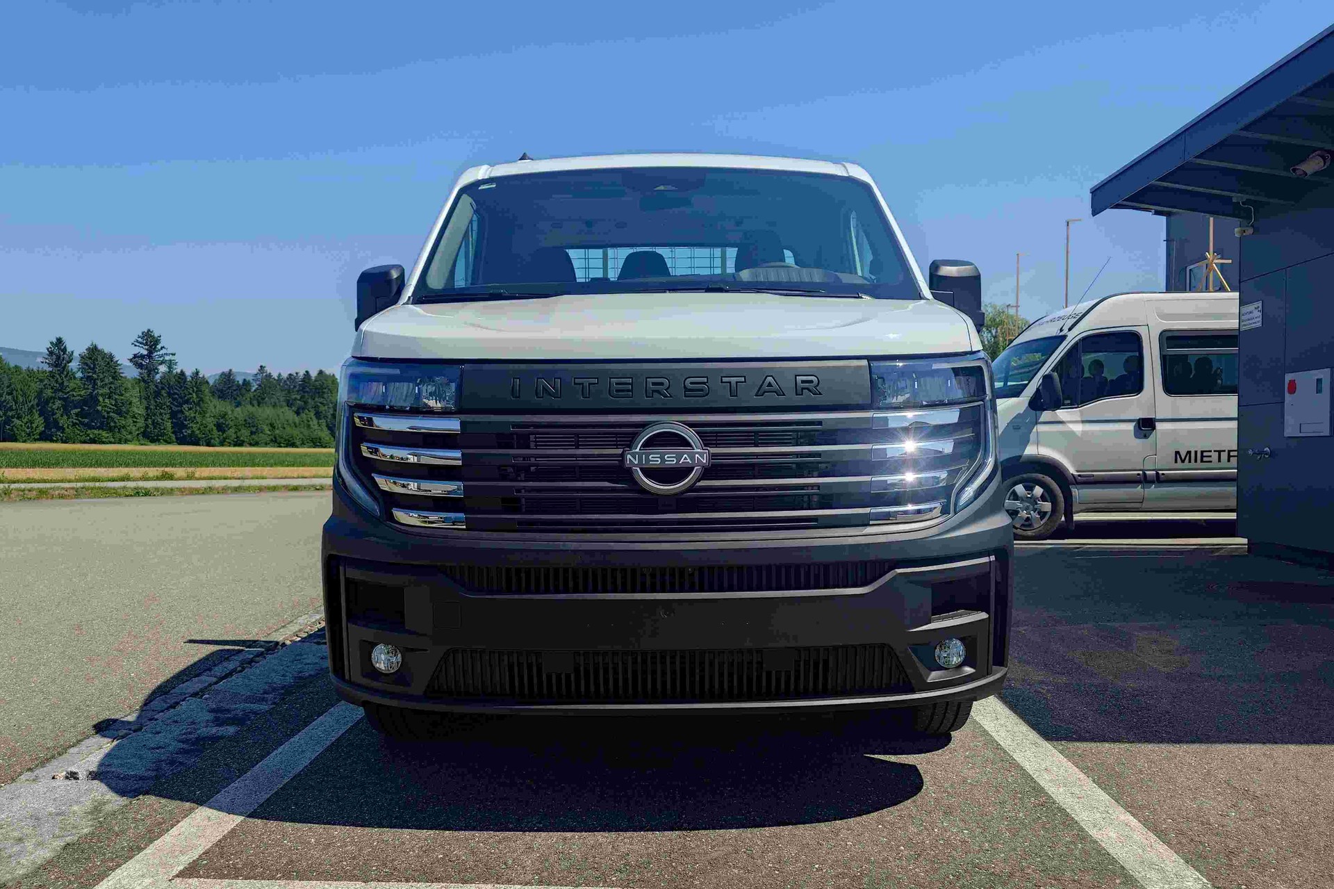 NISSAN Interstar 3.5T Dreiseitenkipper L2H1-image-1