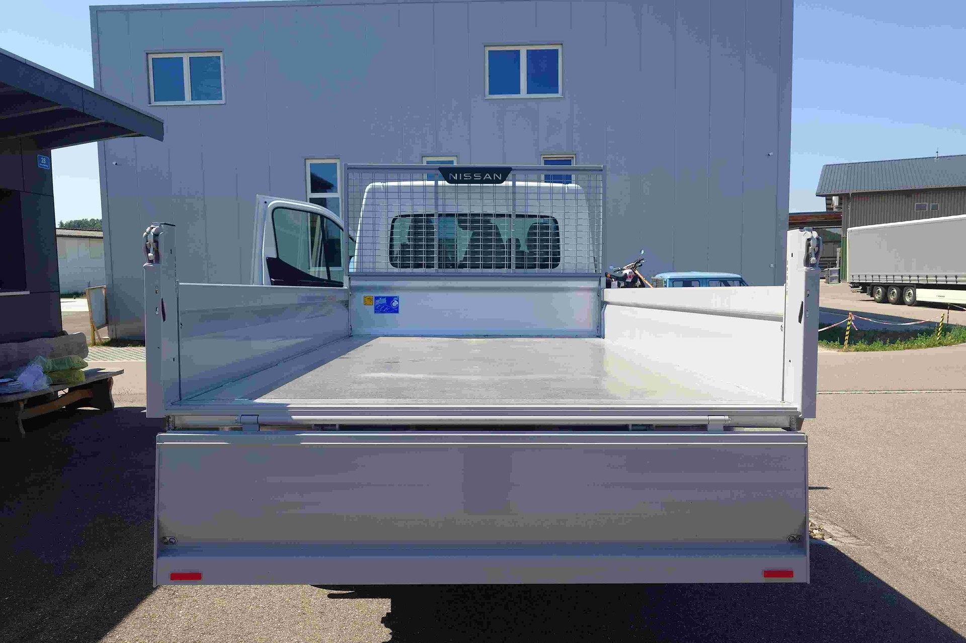 NISSAN Interstar 3.5T Dreiseitenkipper L2H1-image-3
