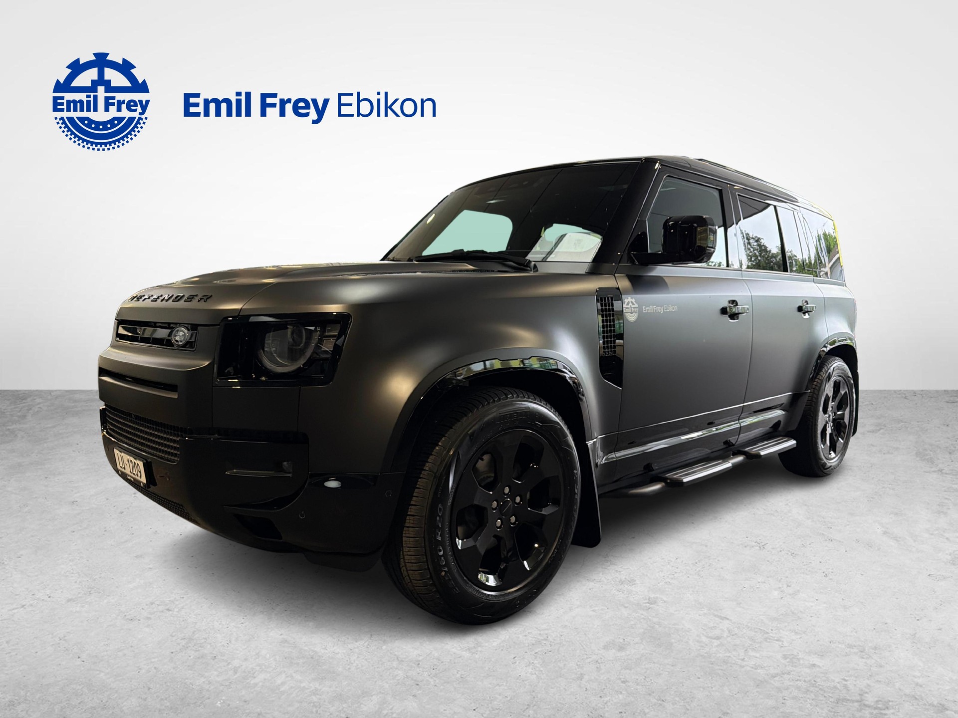 LAND ROVER Defender 110 3.0 D I6 250 X-Dynamic SE-image-0