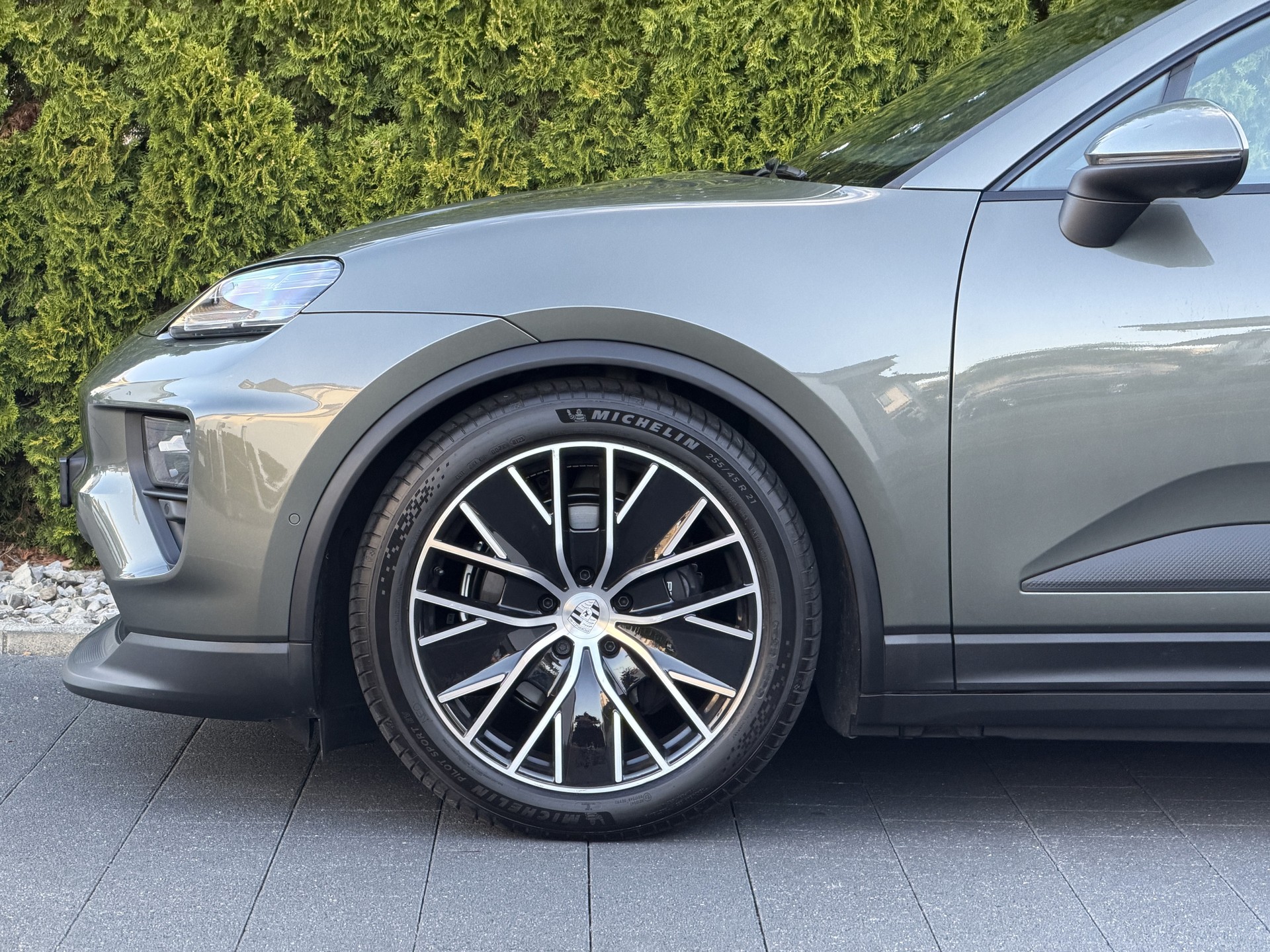 PORSCHE Macan 4 *Porsche Garantie 2+2*-image-7