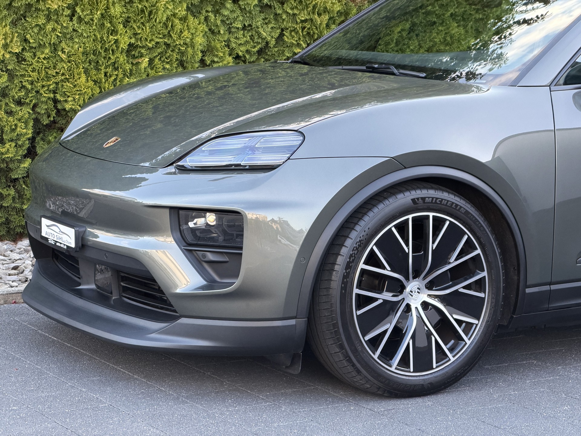 PORSCHE Macan 4 *Porsche Garantie 2+2*-image-8