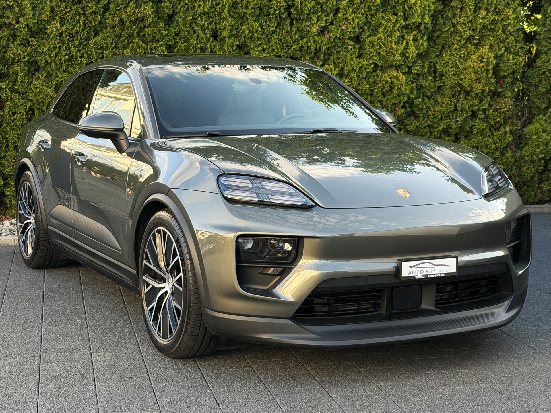 PORSCHE Macan 4 *Porsche Garantie 2+2*-image-4