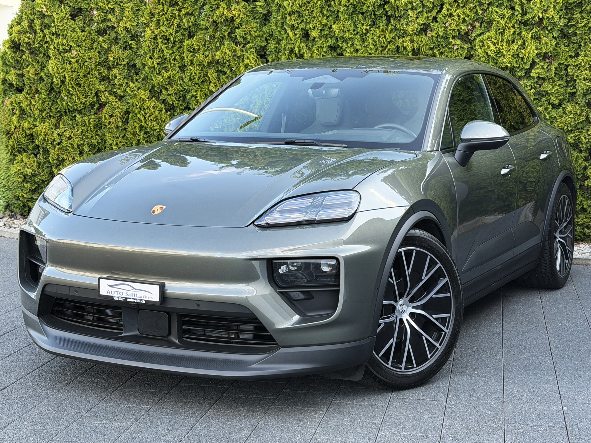 PORSCHE Macan 4 *Porsche Garantie 2+2*-image-1
