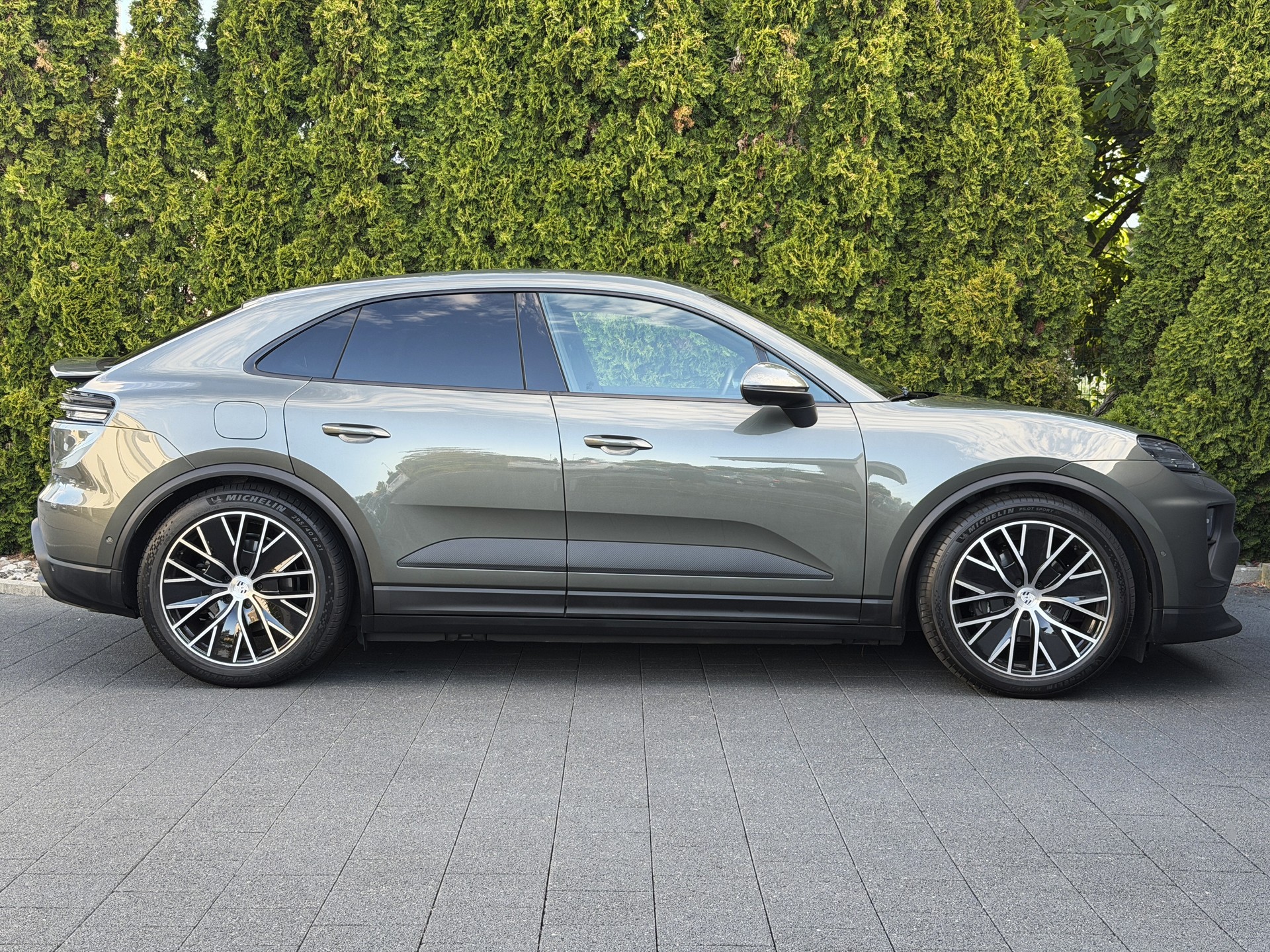 PORSCHE Macan 4 *Porsche Garantie 2+2*-image-5